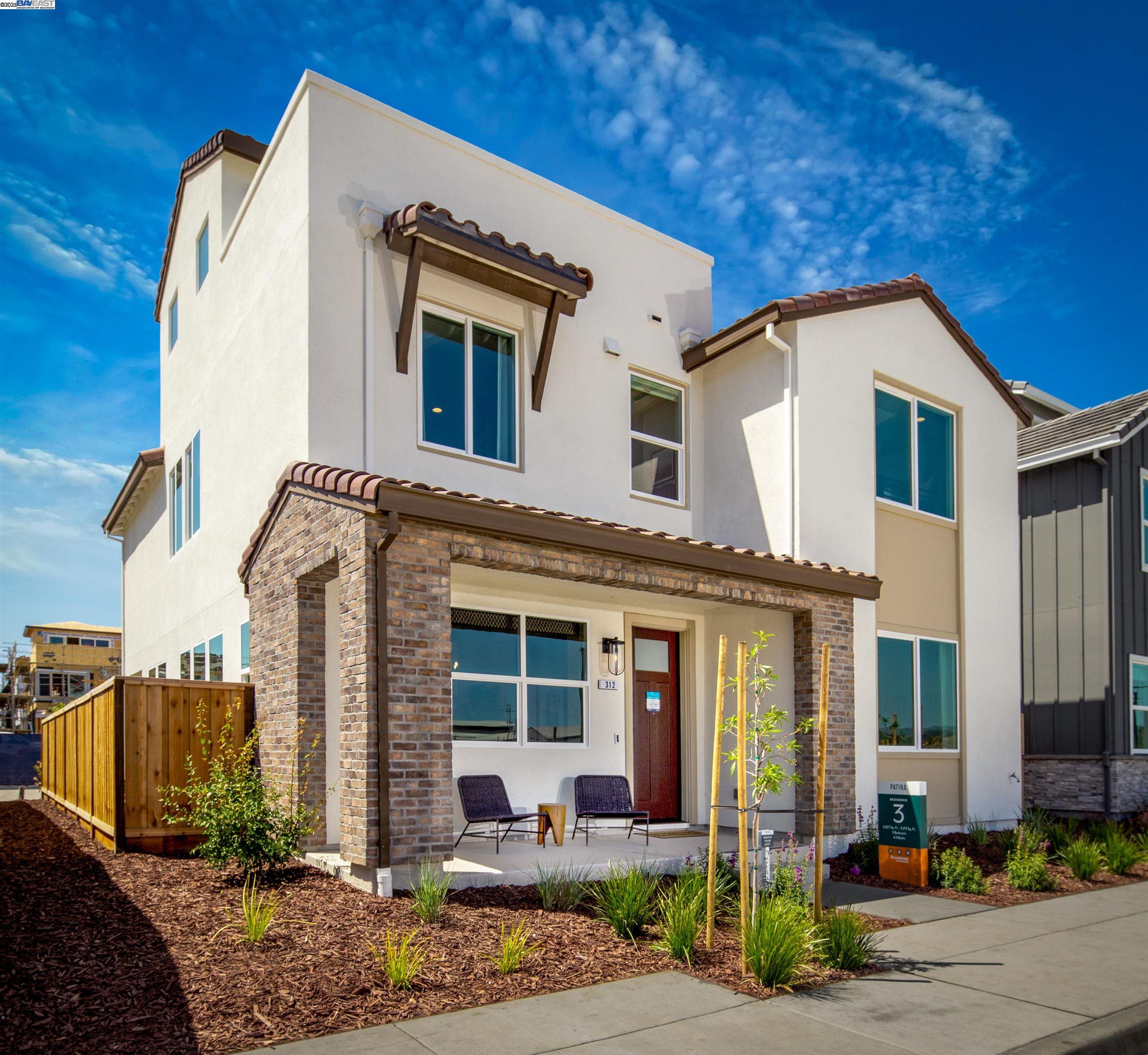 Detail Gallery Image 3 of 24 For 360 Waypoint Drive, Napa,  CA 94558 - 5 Beds | 4/1 Baths