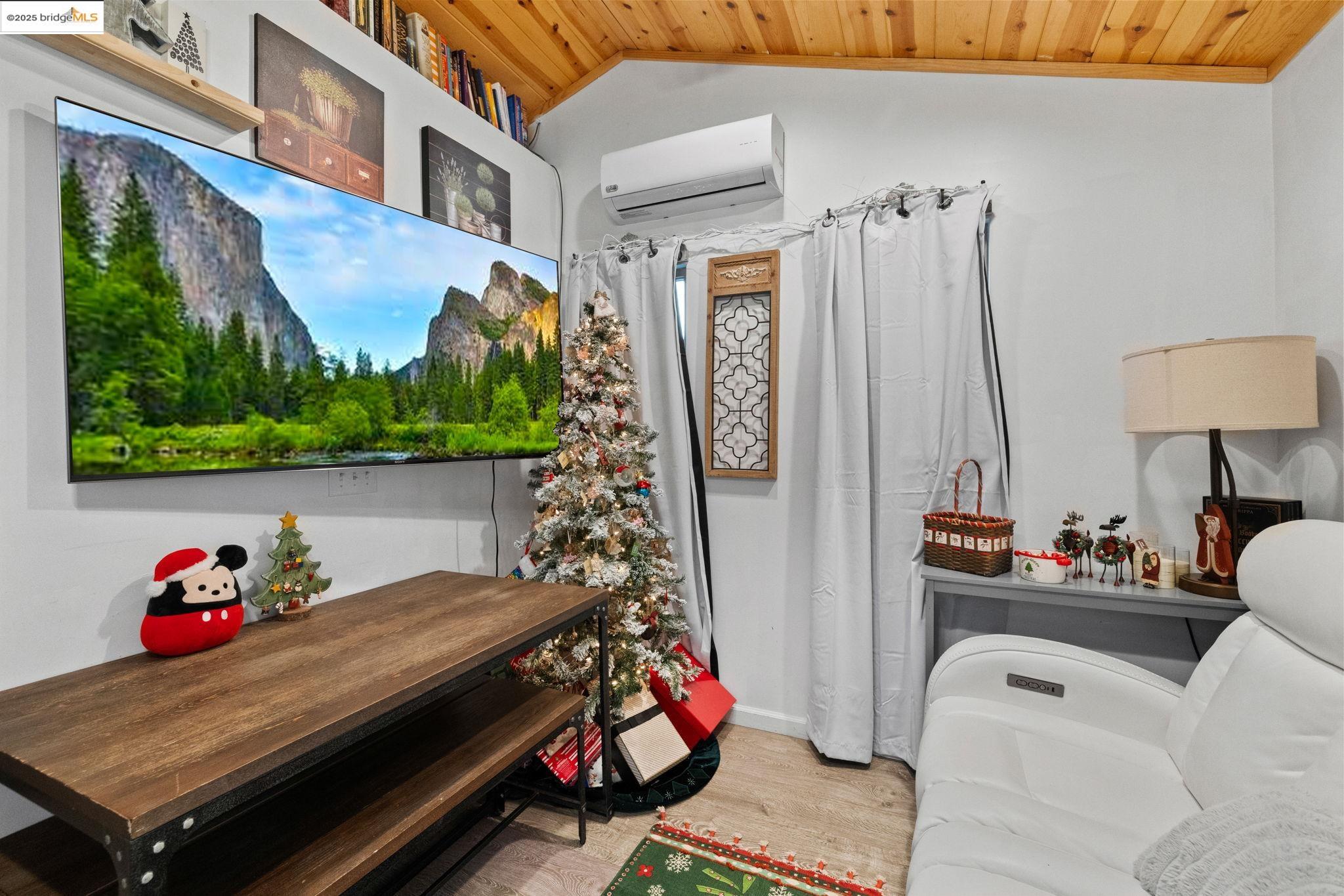 Detail Gallery Image 9 of 17 For 22852 Four Wheel Dr., Sonora,  CA 95370 - 1 Beds | 1 Baths