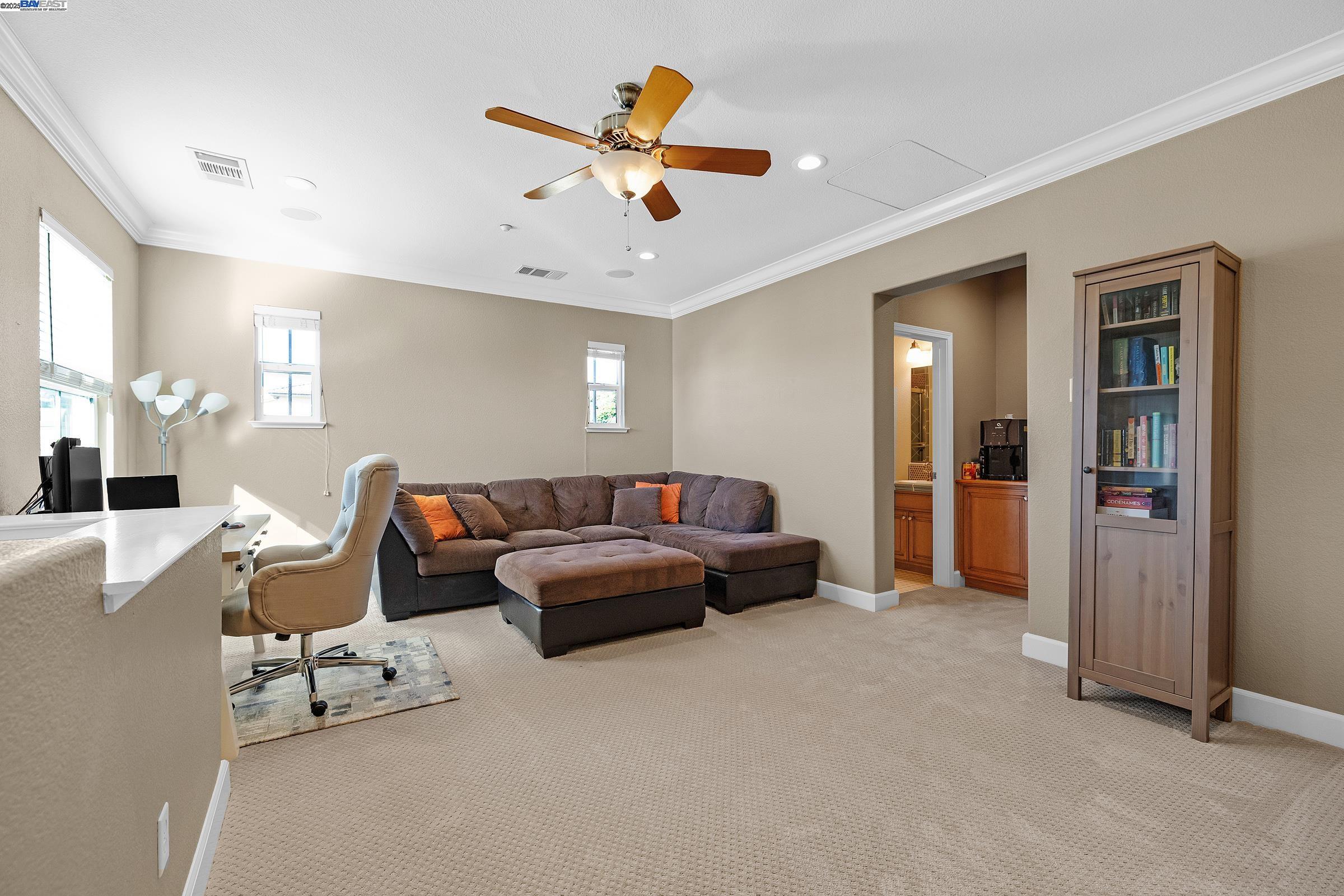 Detail Gallery Image 16 of 21 For 588 Dovecote Ln #4,  Livermore,  CA 94551-6399 - 3 Beds | 3/1 Baths