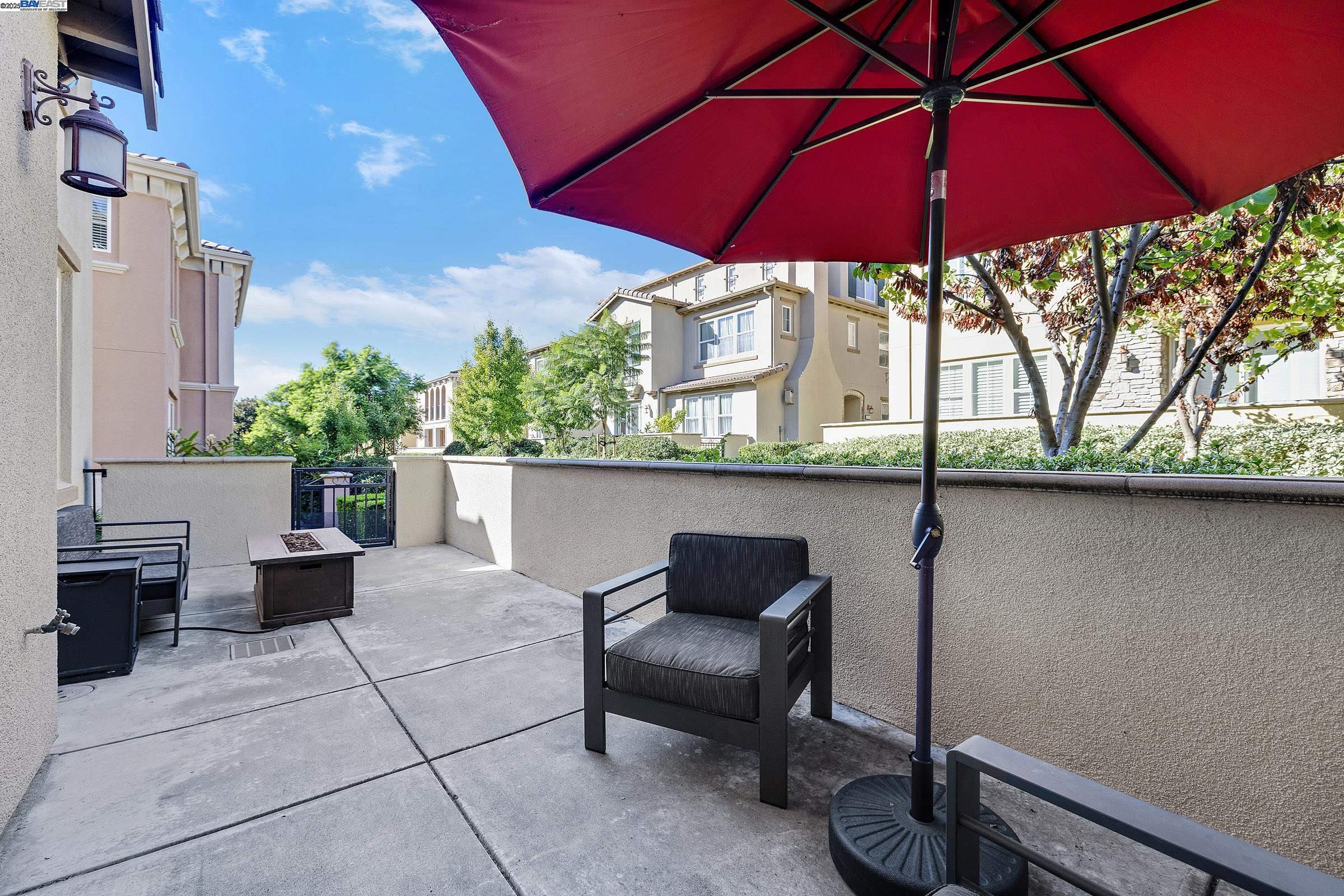 Detail Gallery Image 19 of 21 For 588 Dovecote Ln #4,  Livermore,  CA 94551-6399 - 3 Beds | 3/1 Baths