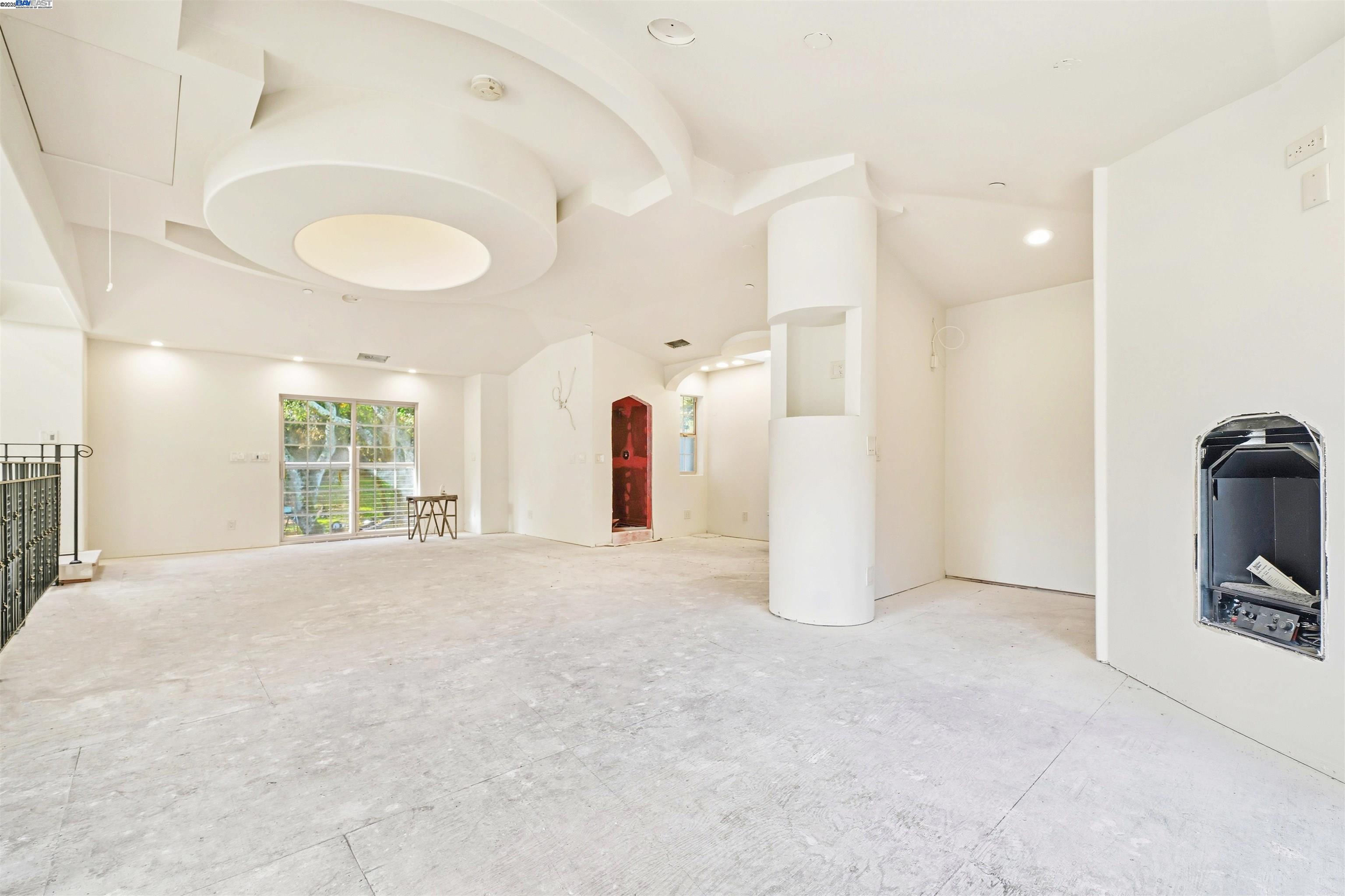 Detail Gallery Image 16 of 34 For 36215 Palomares Rd, Castro Valley,  CA 94552 - 1 Beds | 3 Baths