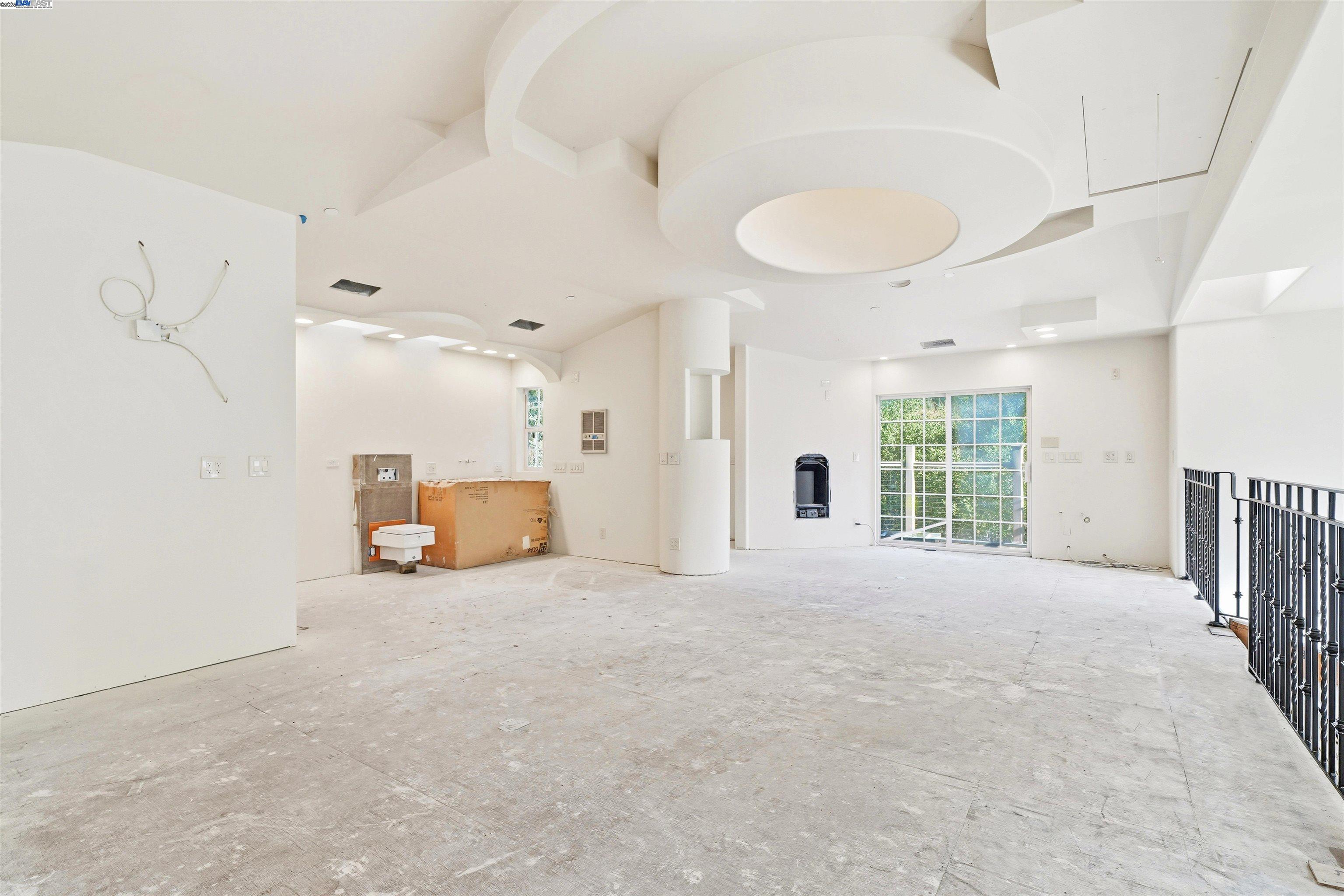 Detail Gallery Image 18 of 34 For 36215 Palomares Rd, Castro Valley,  CA 94552 - 1 Beds | 3 Baths