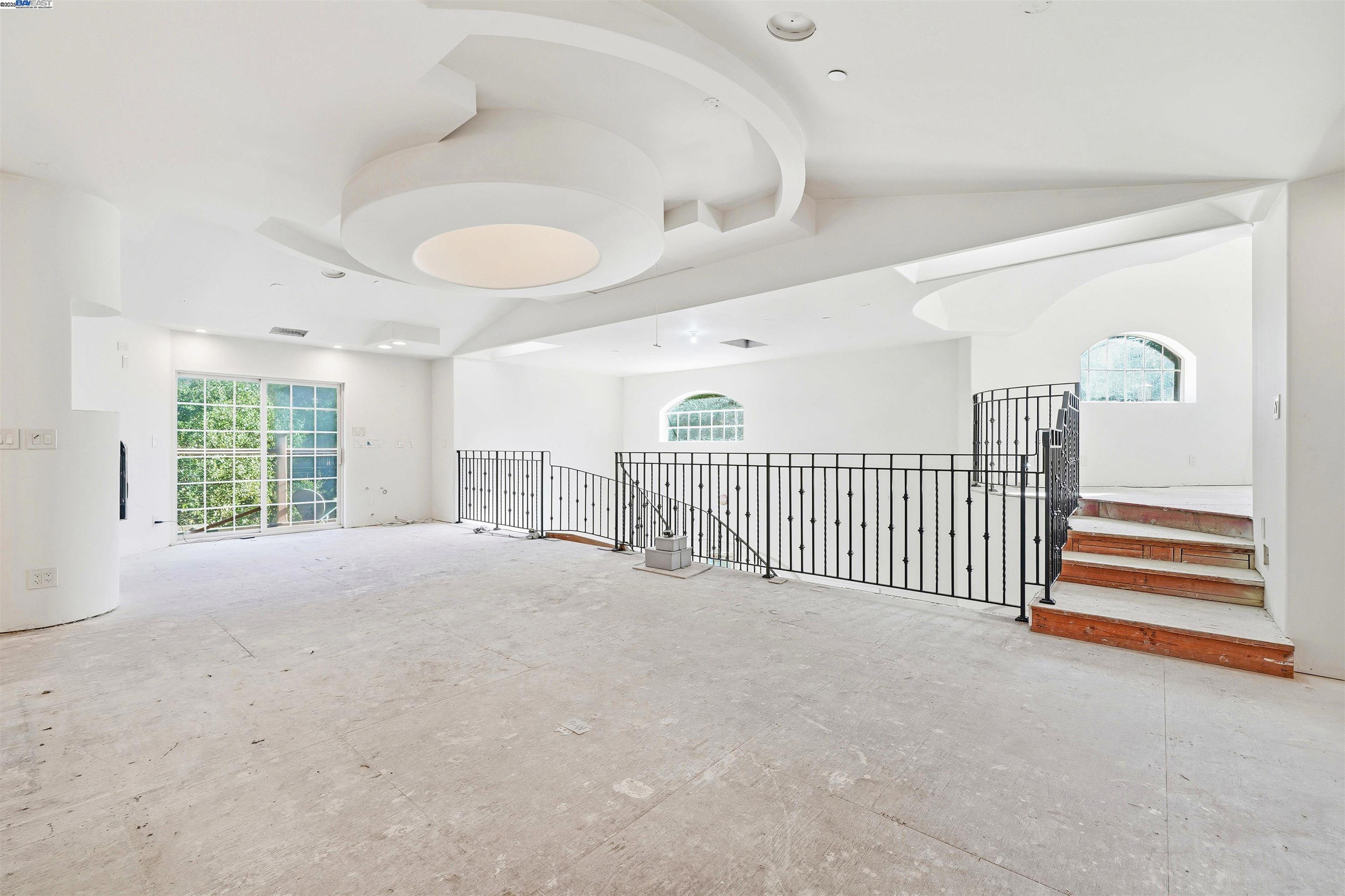 Detail Gallery Image 19 of 34 For 36215 Palomares Rd, Castro Valley,  CA 94552 - 1 Beds | 3 Baths