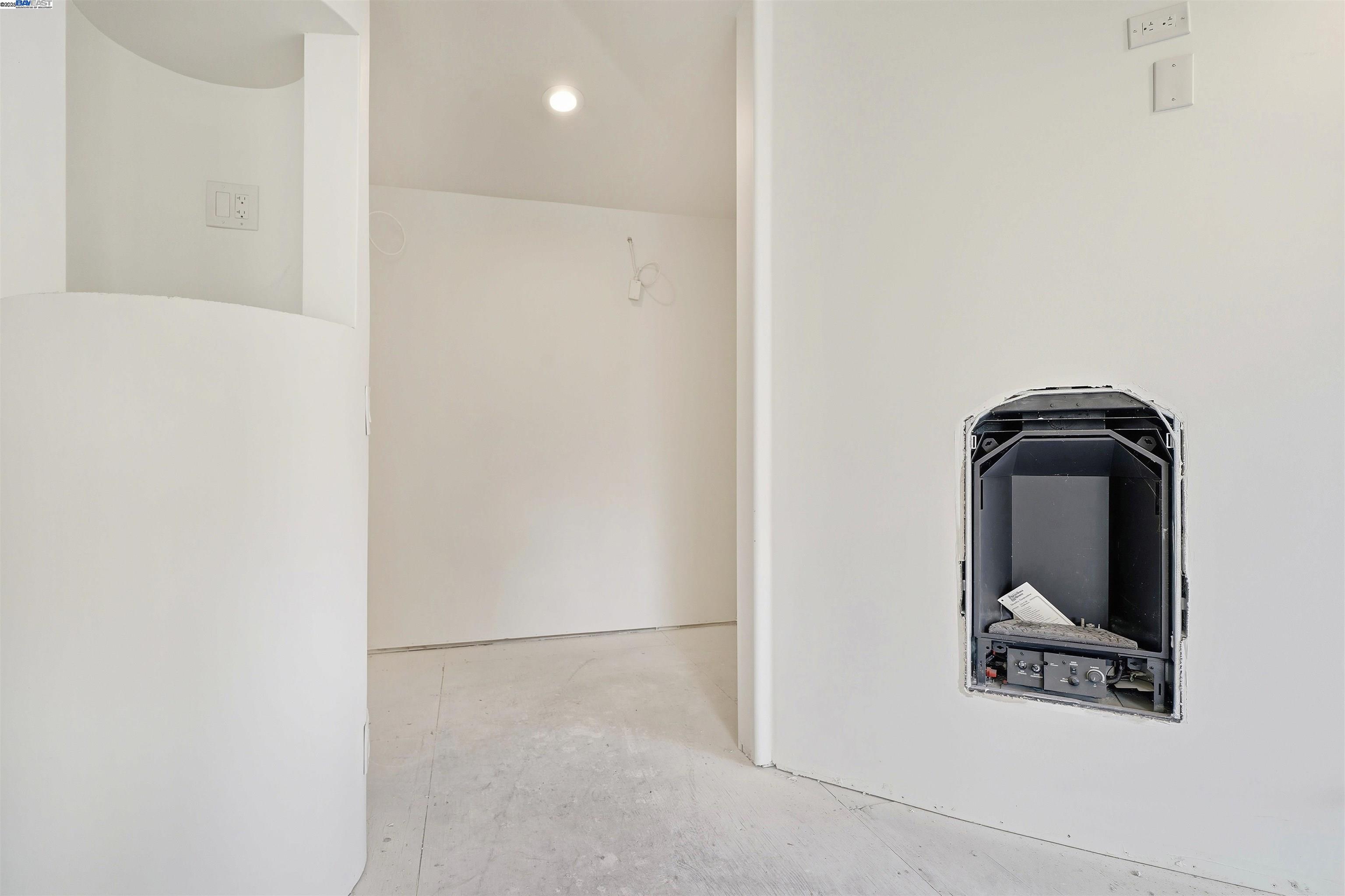 Detail Gallery Image 26 of 34 For 36215 Palomares Rd, Castro Valley,  CA 94552 - 1 Beds | 3 Baths