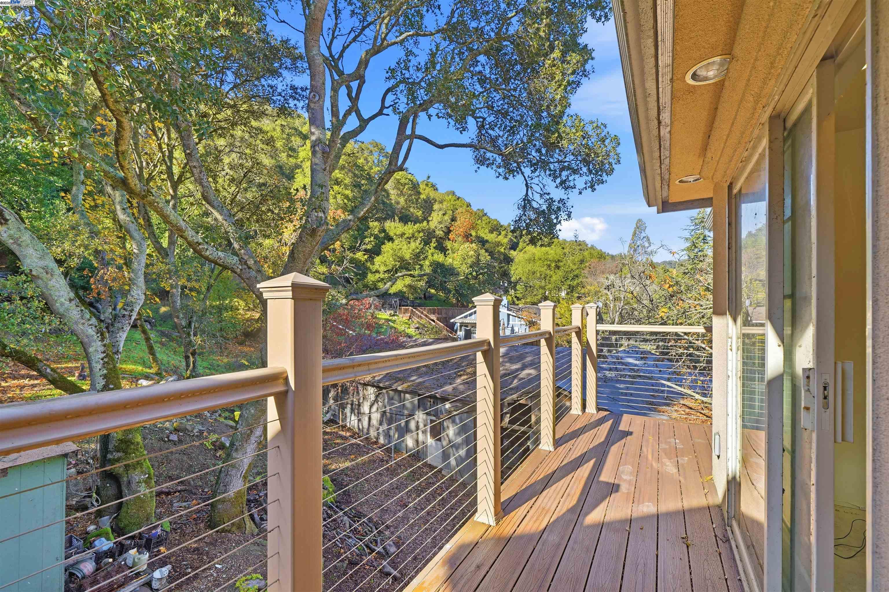 Detail Gallery Image 27 of 34 For 36215 Palomares Rd, Castro Valley,  CA 94552 - 1 Beds | 3 Baths