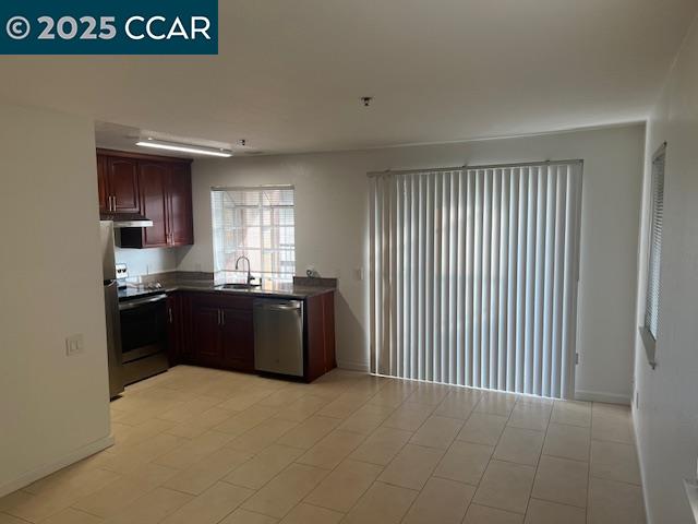 Detail Gallery Image 6 of 35 For 1975 Bonifacio St #5,  Concord,  CA 94520 - 1 Beds | 1 Baths