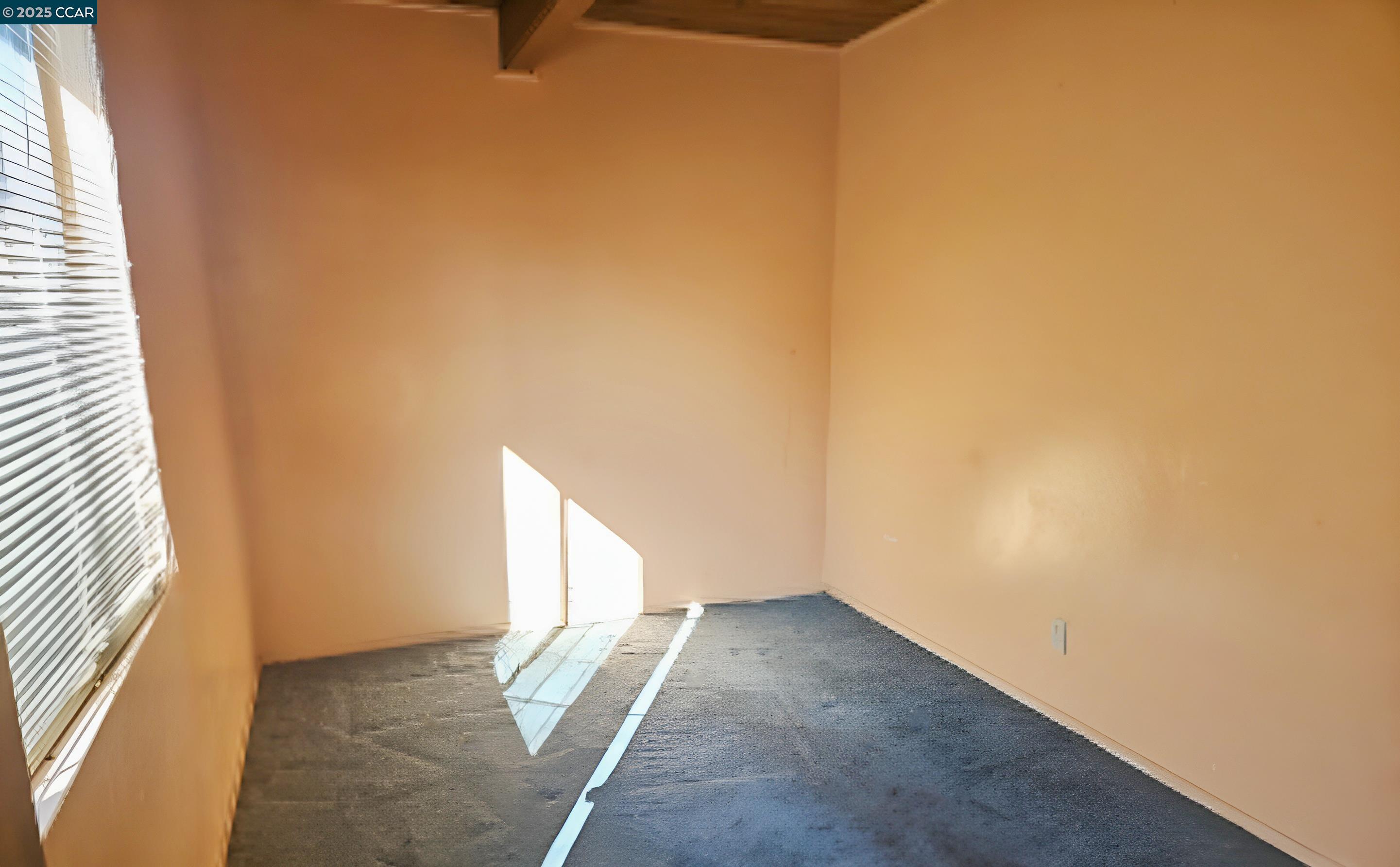 Detail Gallery Image 25 of 28 For 3135 Alta Mira Dr, Richmond,  CA 94806 - 4 Beds | 2 Baths