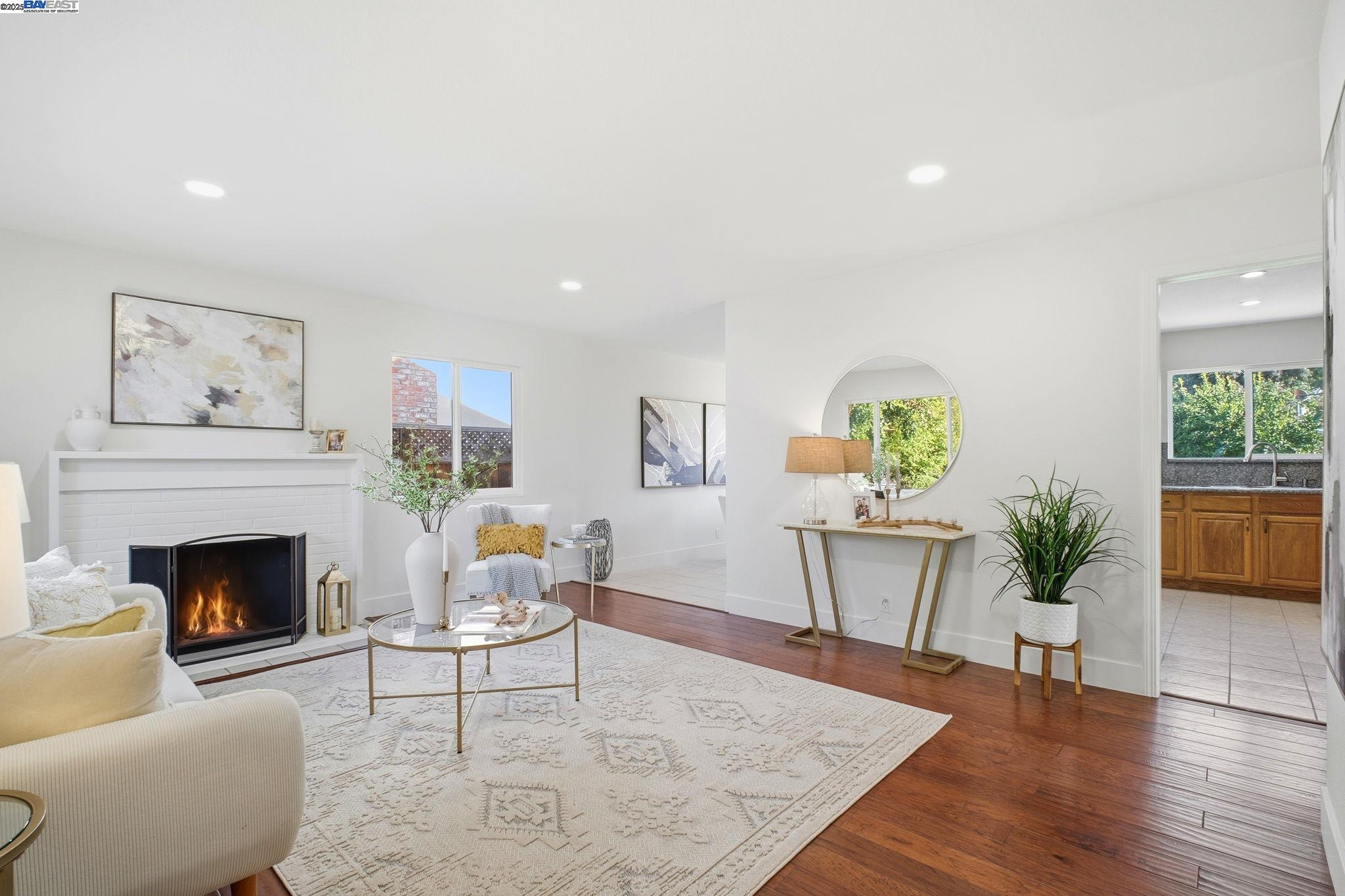 Detail Gallery Image 6 of 33 For 4422 Stevenson Blvd, Fremont,  CA 94538 - 3 Beds | 2 Baths