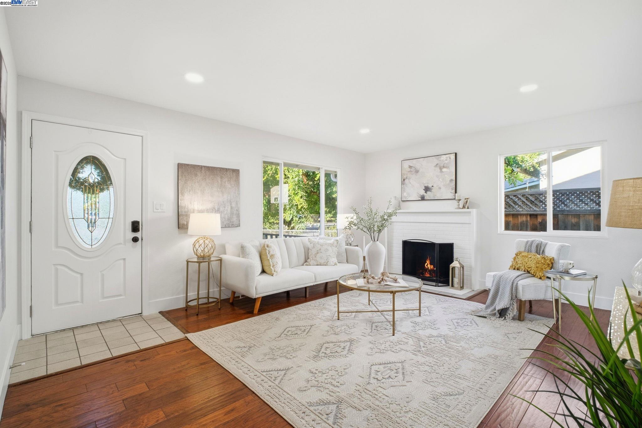 Detail Gallery Image 7 of 33 For 4422 Stevenson Blvd, Fremont,  CA 94538 - 3 Beds | 2 Baths