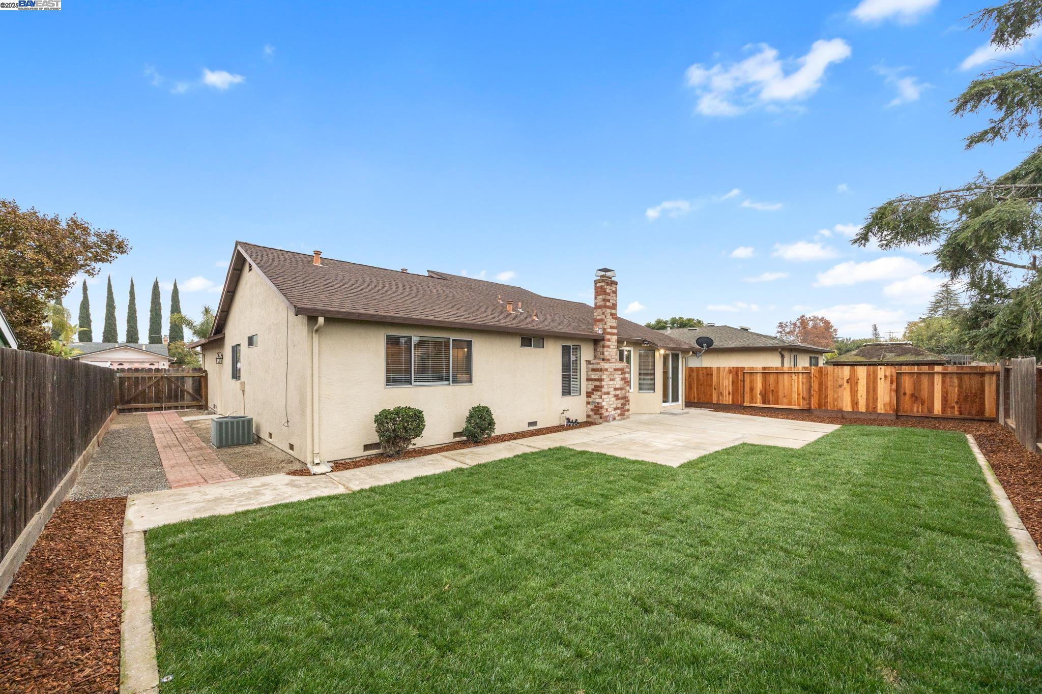 Detail Gallery Image 2 of 40 For 1600 Port Way, Oakley,  CA 94561 - 3 Beds | 2 Baths