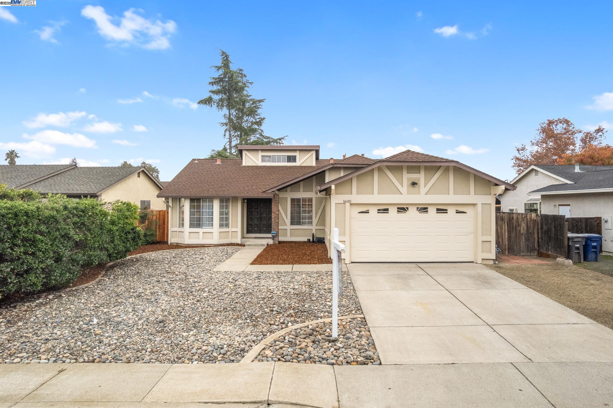 Detail Gallery Image 3 of 40 For 1600 Port Way, Oakley,  CA 94561 - 3 Beds | 2 Baths