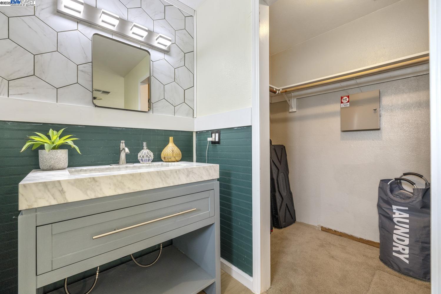 Detail Gallery Image 11 of 29 For 2155 Portola Ave, Stockton,  CA 95209 - 4 Beds | 2 Baths