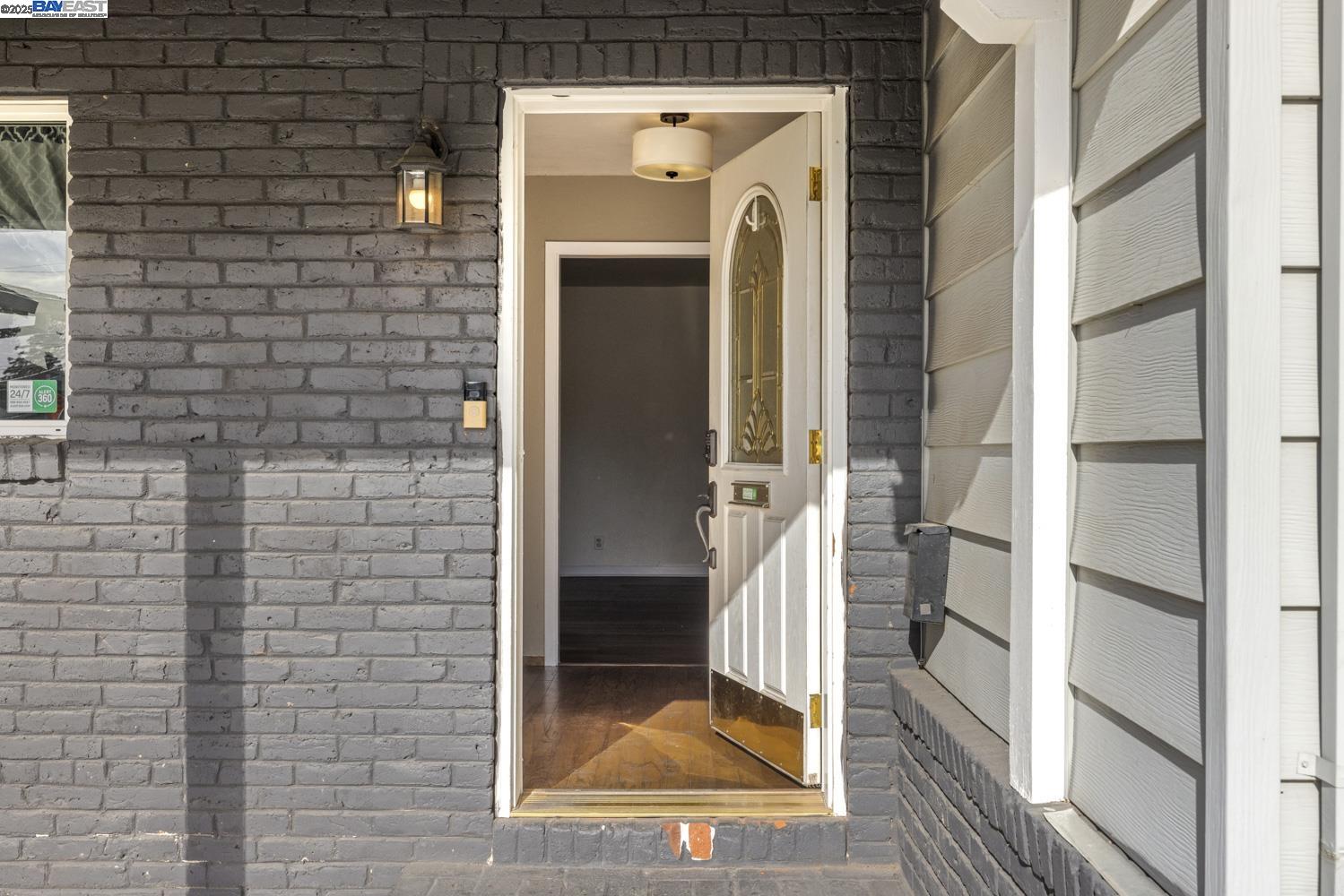 Detail Gallery Image 3 of 29 For 2155 Portola Ave, Stockton,  CA 95209 - 4 Beds | 2 Baths