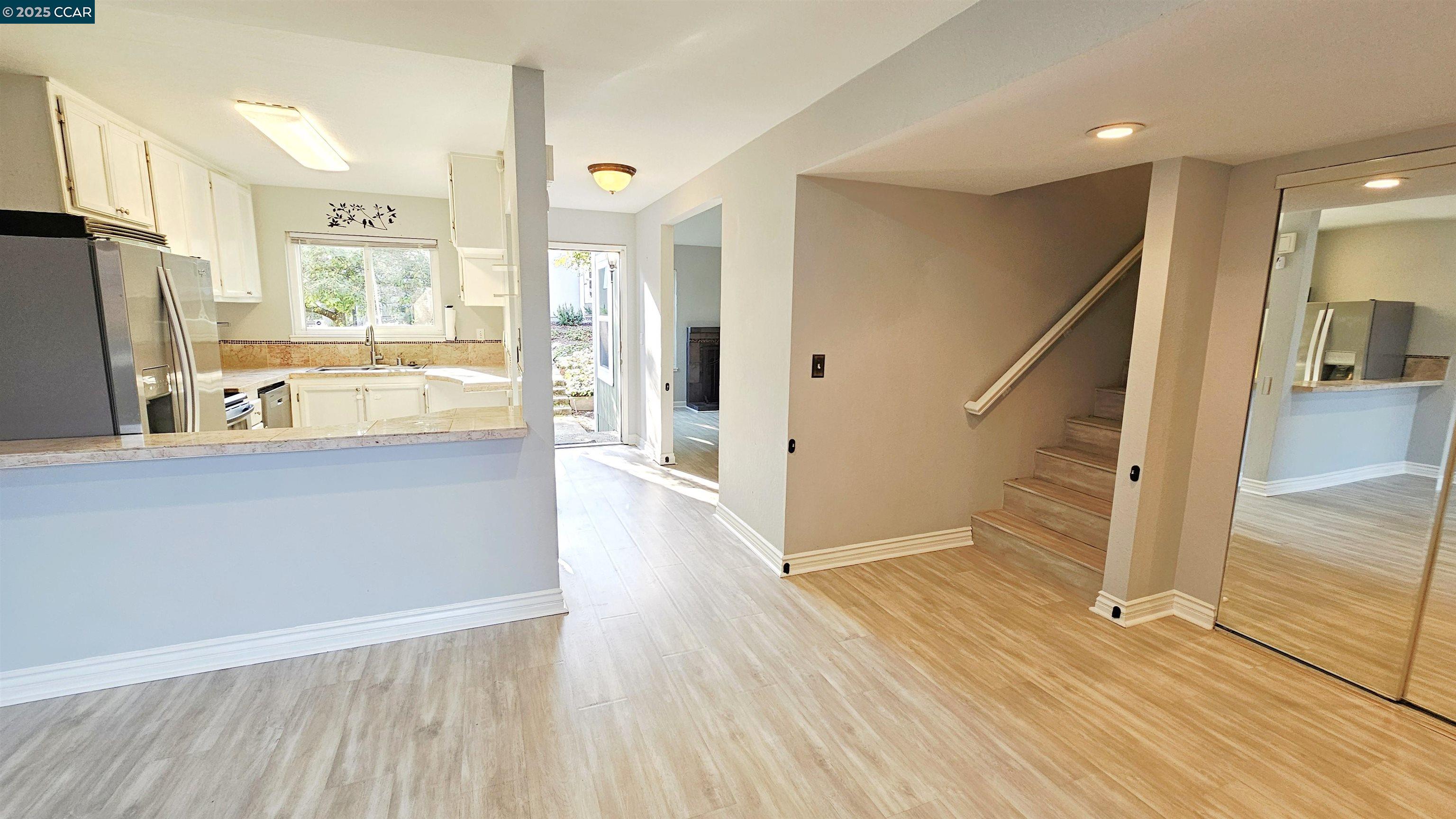 Detail Gallery Image 15 of 36 For 347 Scottsdale Rd, Pleasant Hill,  CA 94523 - 3 Beds | 2/1 Baths