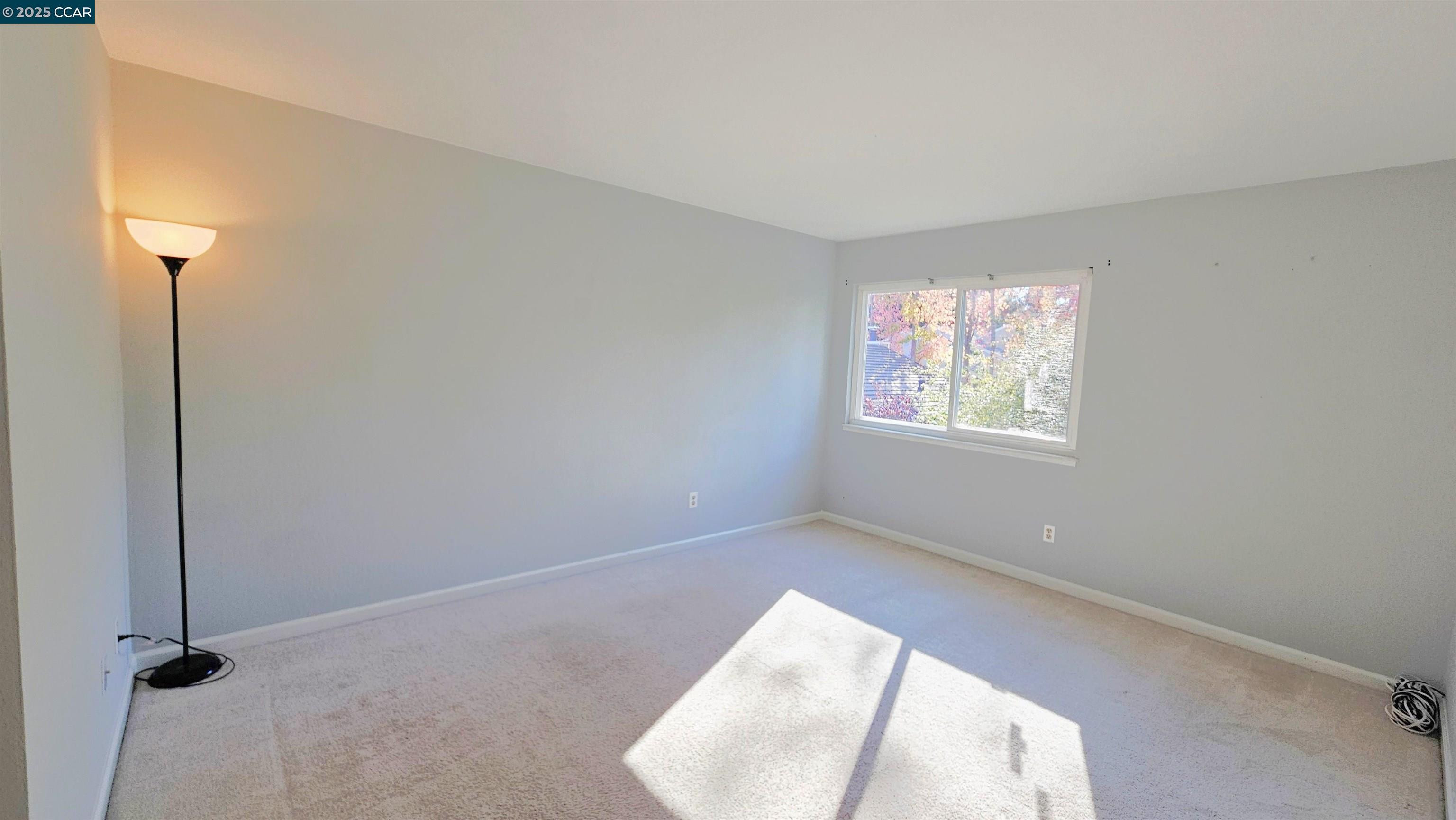 Detail Gallery Image 27 of 36 For 347 Scottsdale Rd, Pleasant Hill,  CA 94523 - 3 Beds | 2/1 Baths