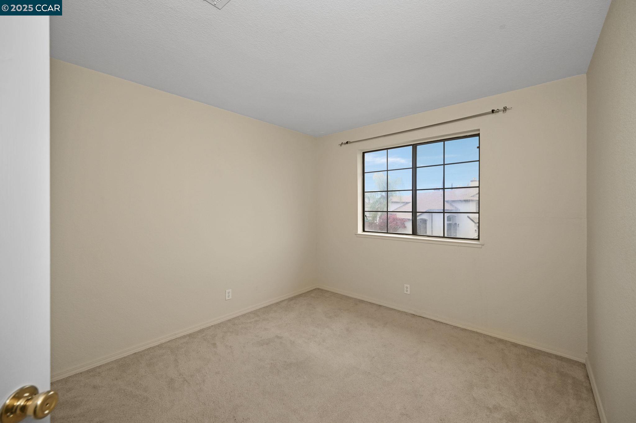 Detail Gallery Image 19 of 29 For 4601 Country Hills Dr, Antioch,  CA 94531 - 5 Beds | 3 Baths