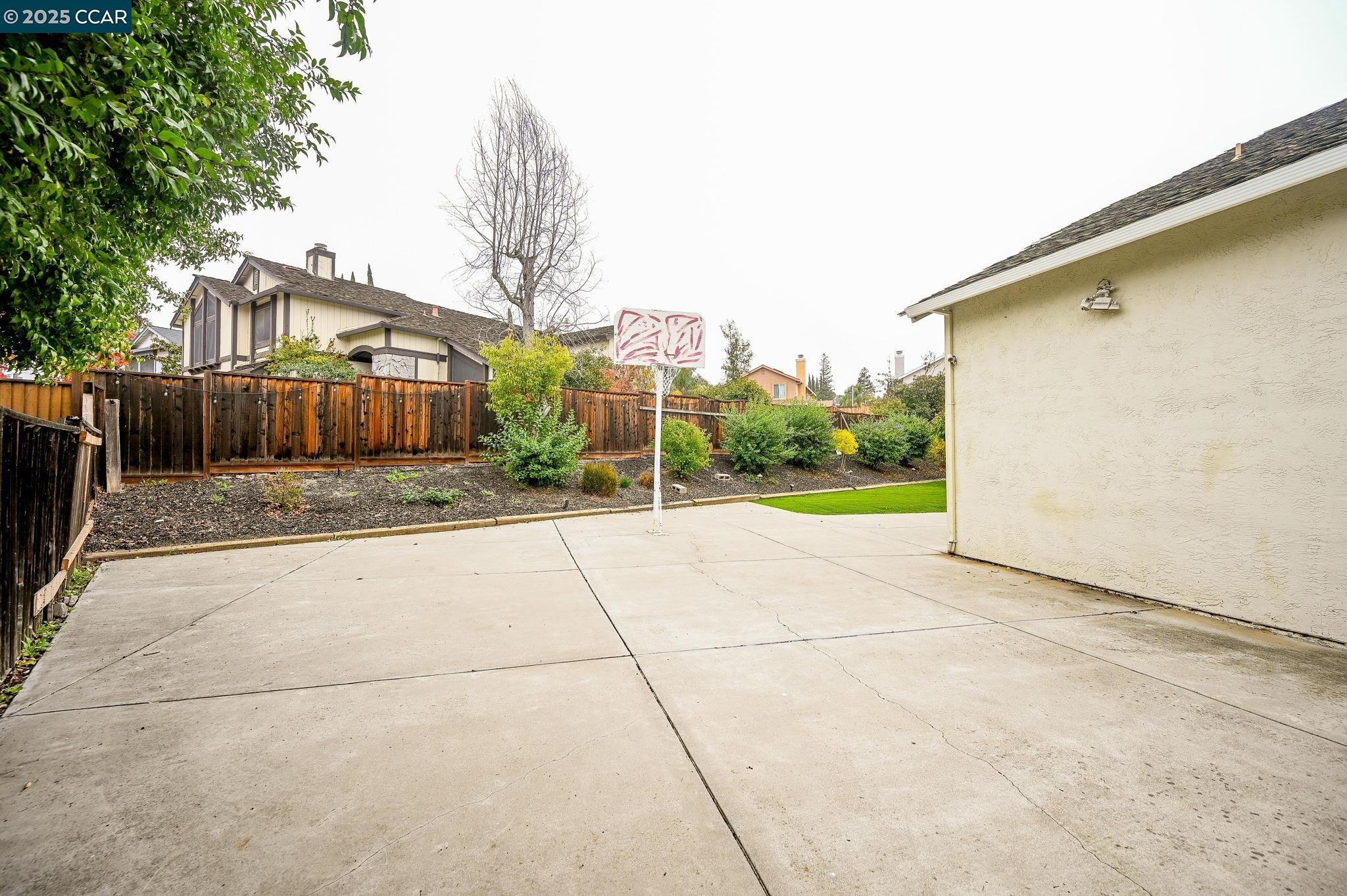 Detail Gallery Image 28 of 29 For 4601 Country Hills Dr, Antioch,  CA 94531 - 5 Beds | 3 Baths