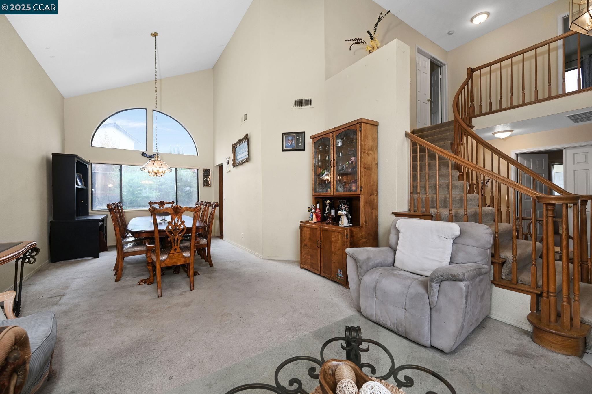 Detail Gallery Image 4 of 29 For 4601 Country Hills Dr, Antioch,  CA 94531 - 5 Beds | 3 Baths