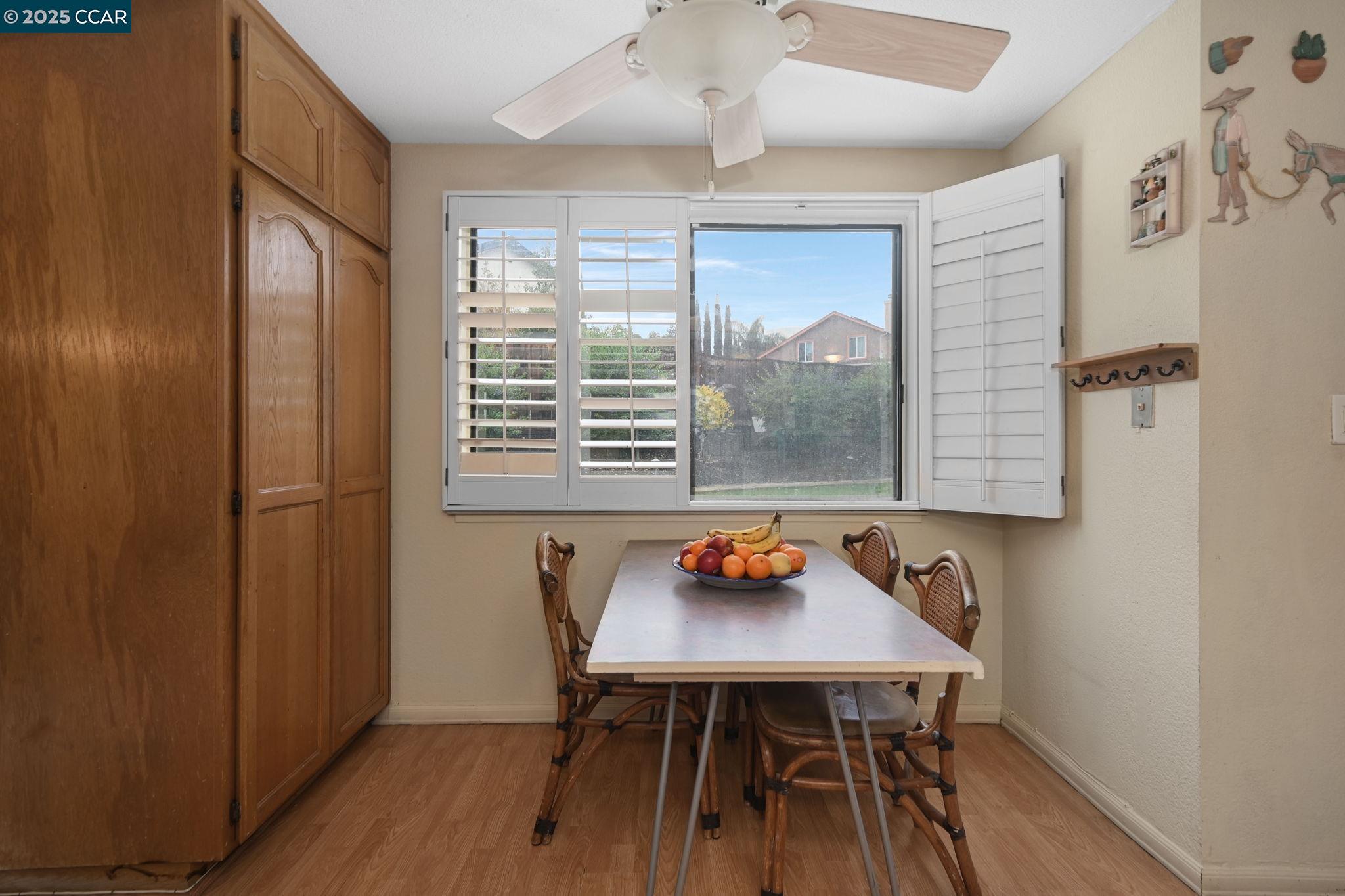 Detail Gallery Image 8 of 29 For 4601 Country Hills Dr, Antioch,  CA 94531 - 5 Beds | 3 Baths