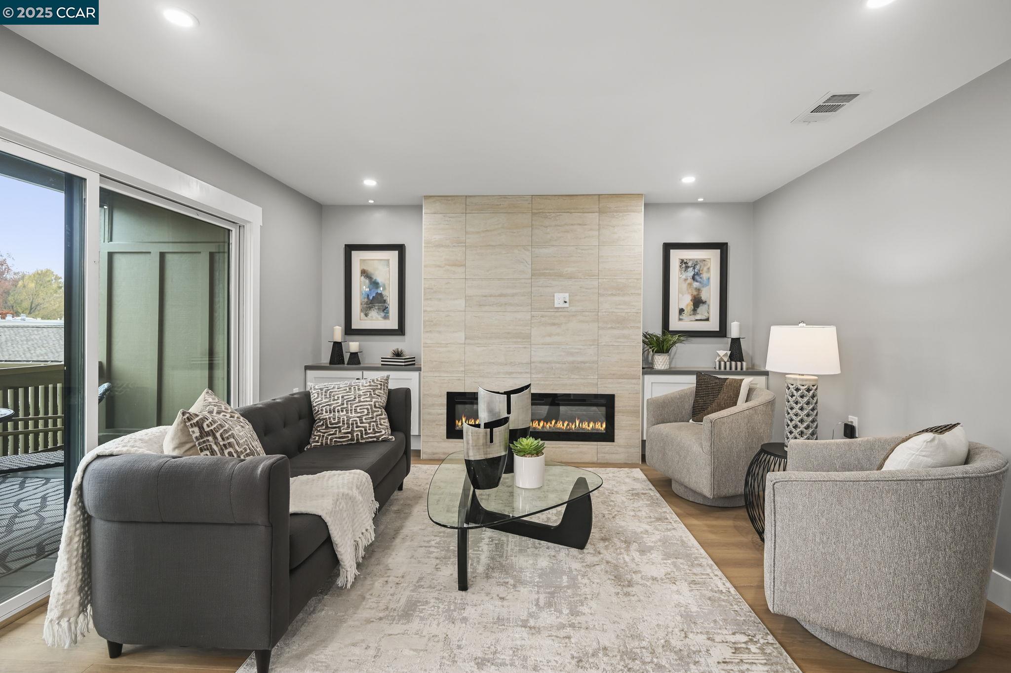 Detail Gallery Image 6 of 31 For 1131 Oakmont Drive #6,  Walnut Creek,  CA 94595 - 2 Beds | 2 Baths