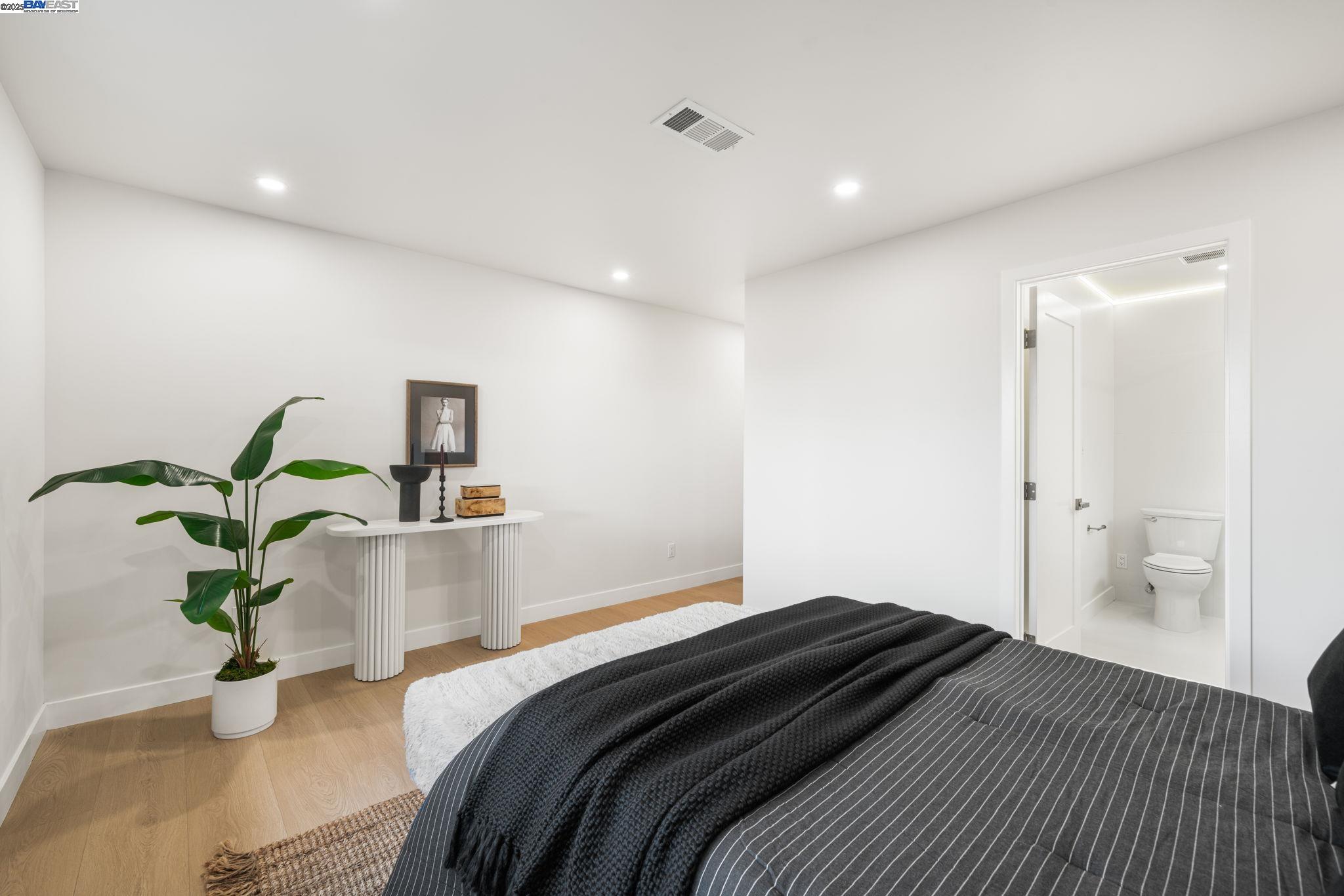 Detail Gallery Image 32 of 55 For 42795 Deauville Park Ct, Fremont,  CA 94538 - 5 Beds | 3 Baths