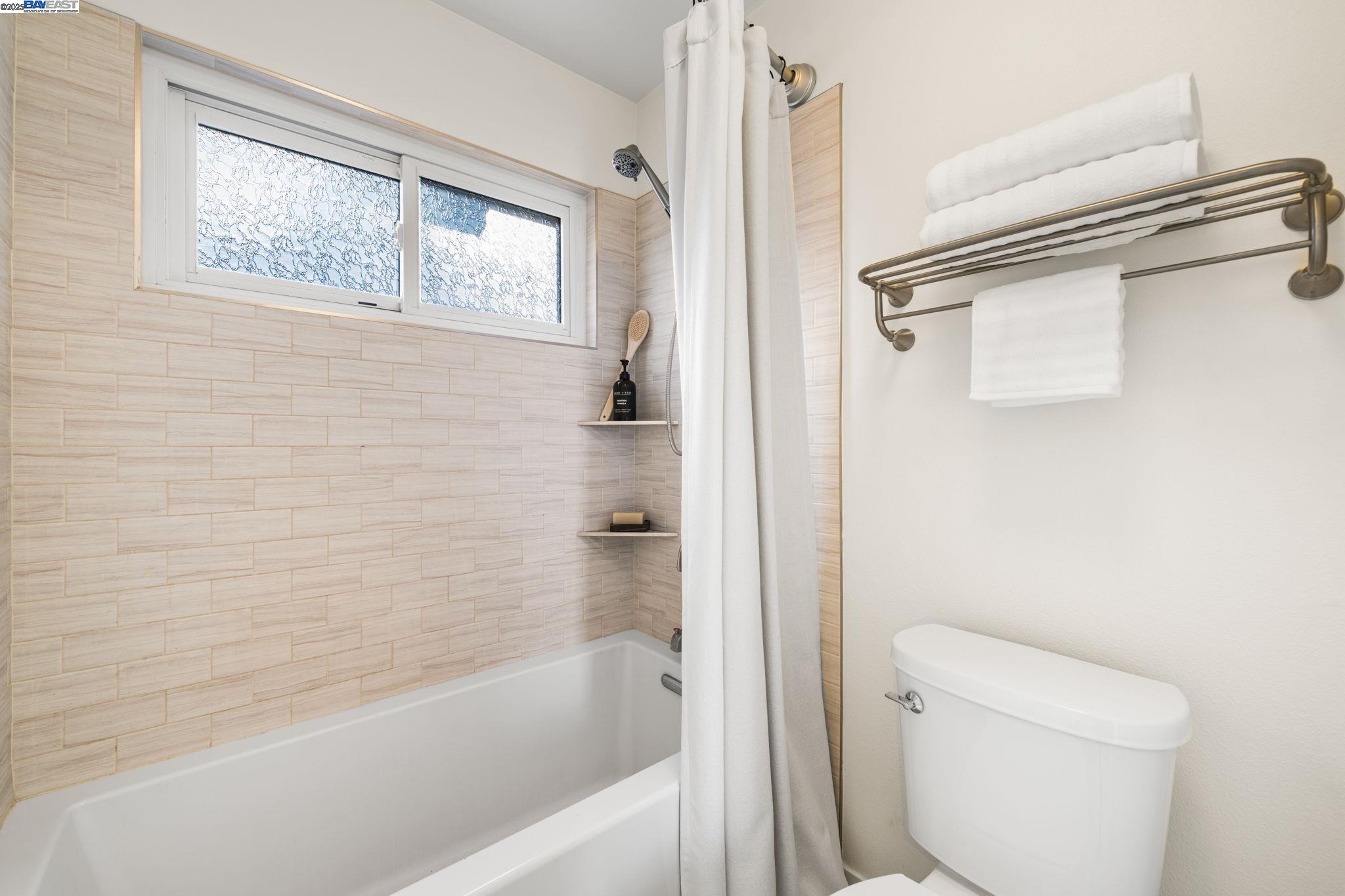 Detail Gallery Image 36 of 55 For 42795 Deauville Park Ct, Fremont,  CA 94538 - 5 Beds | 3 Baths