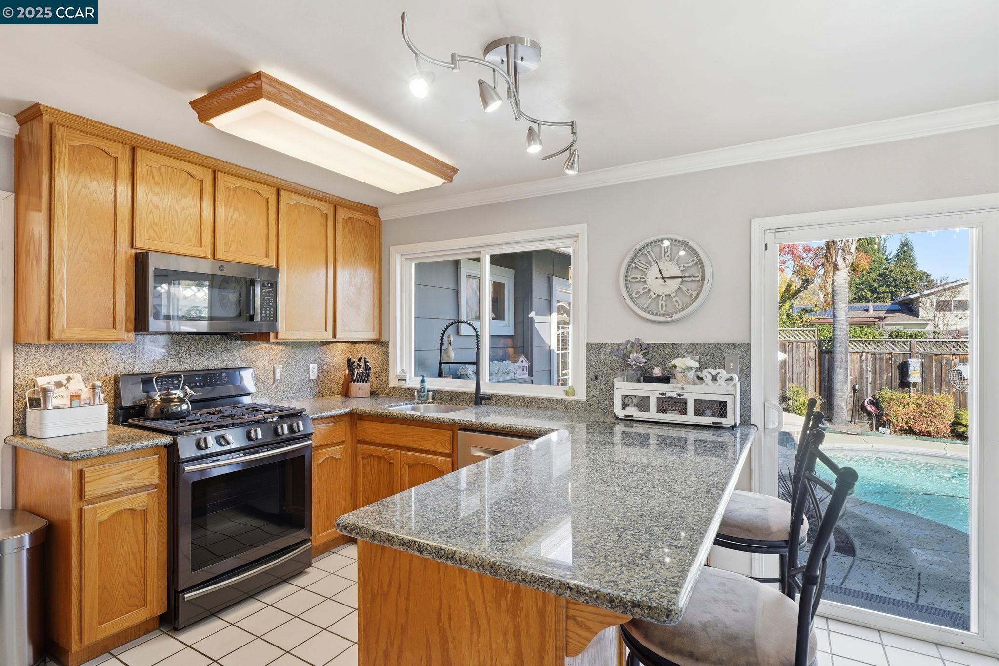 Detail Gallery Image 19 of 57 For 7519 Driftwood Way, Pleasanton,  CA 94588 - 4 Beds | 3/1 Baths