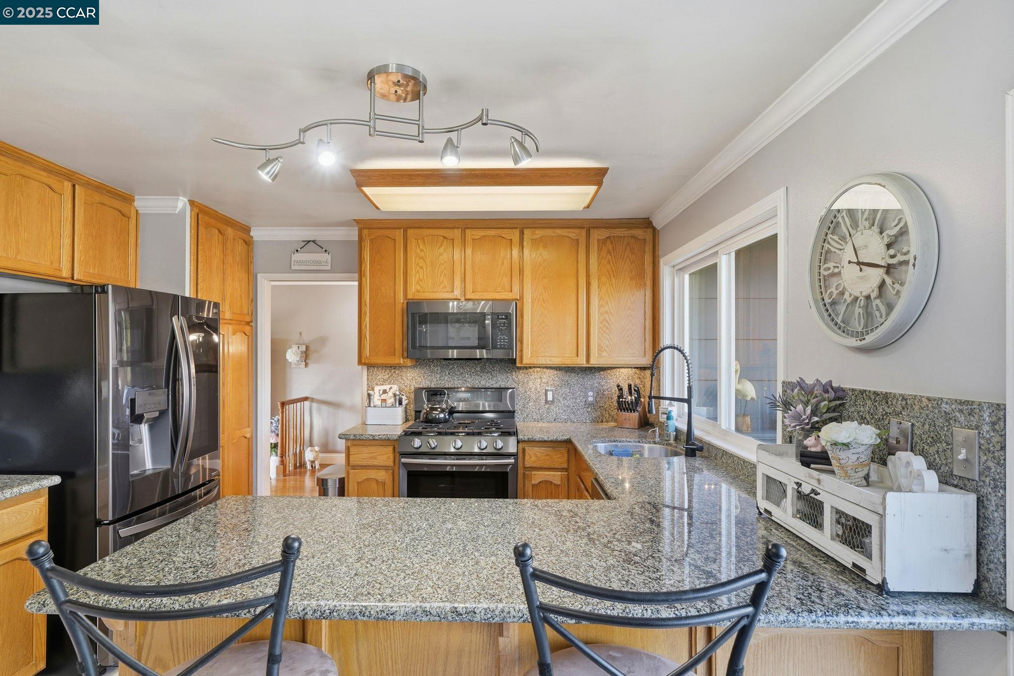 Detail Gallery Image 21 of 57 For 7519 Driftwood Way, Pleasanton,  CA 94588 - 4 Beds | 3/1 Baths