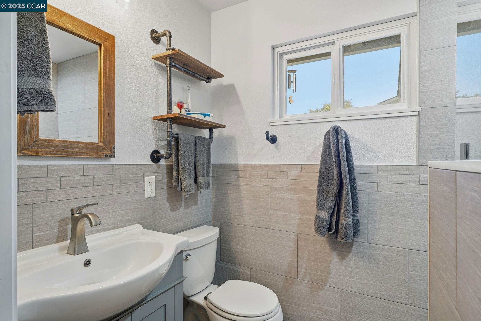 Detail Gallery Image 33 of 57 For 7519 Driftwood Way, Pleasanton,  CA 94588 - 4 Beds | 3/1 Baths