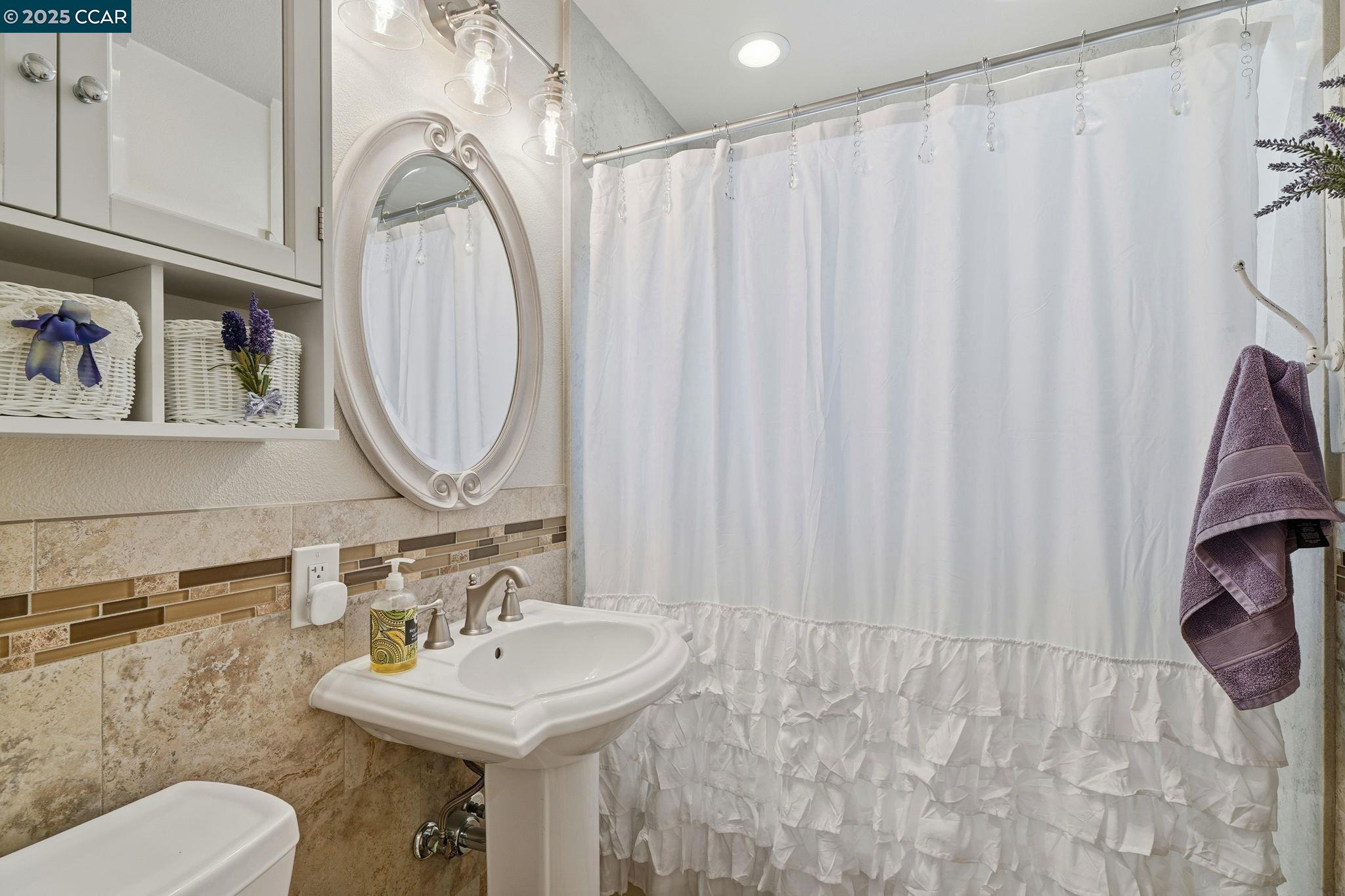 Detail Gallery Image 35 of 57 For 7519 Driftwood Way, Pleasanton,  CA 94588 - 4 Beds | 3/1 Baths