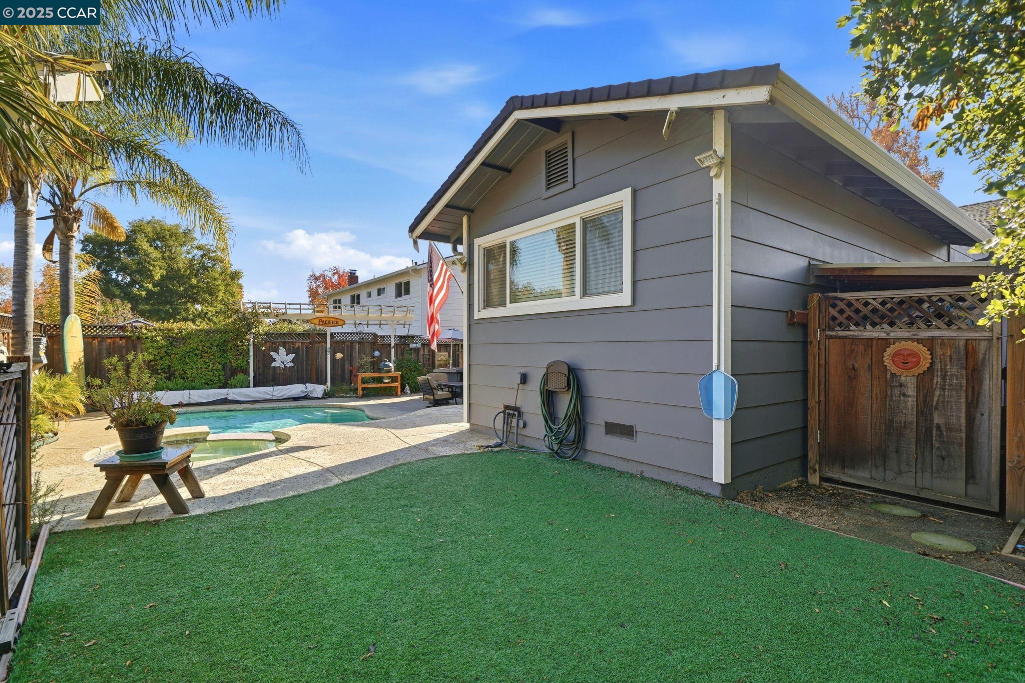 Detail Gallery Image 37 of 57 For 7519 Driftwood Way, Pleasanton,  CA 94588 - 4 Beds | 3/1 Baths