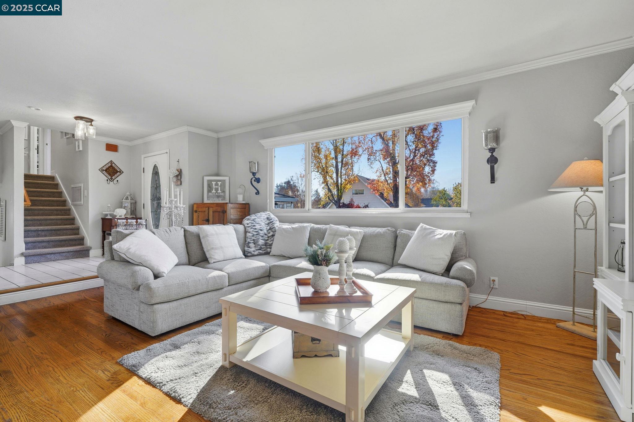 Detail Gallery Image 10 of 57 For 7519 Driftwood Way, Pleasanton,  CA 94588 - 4 Beds | 3/1 Baths