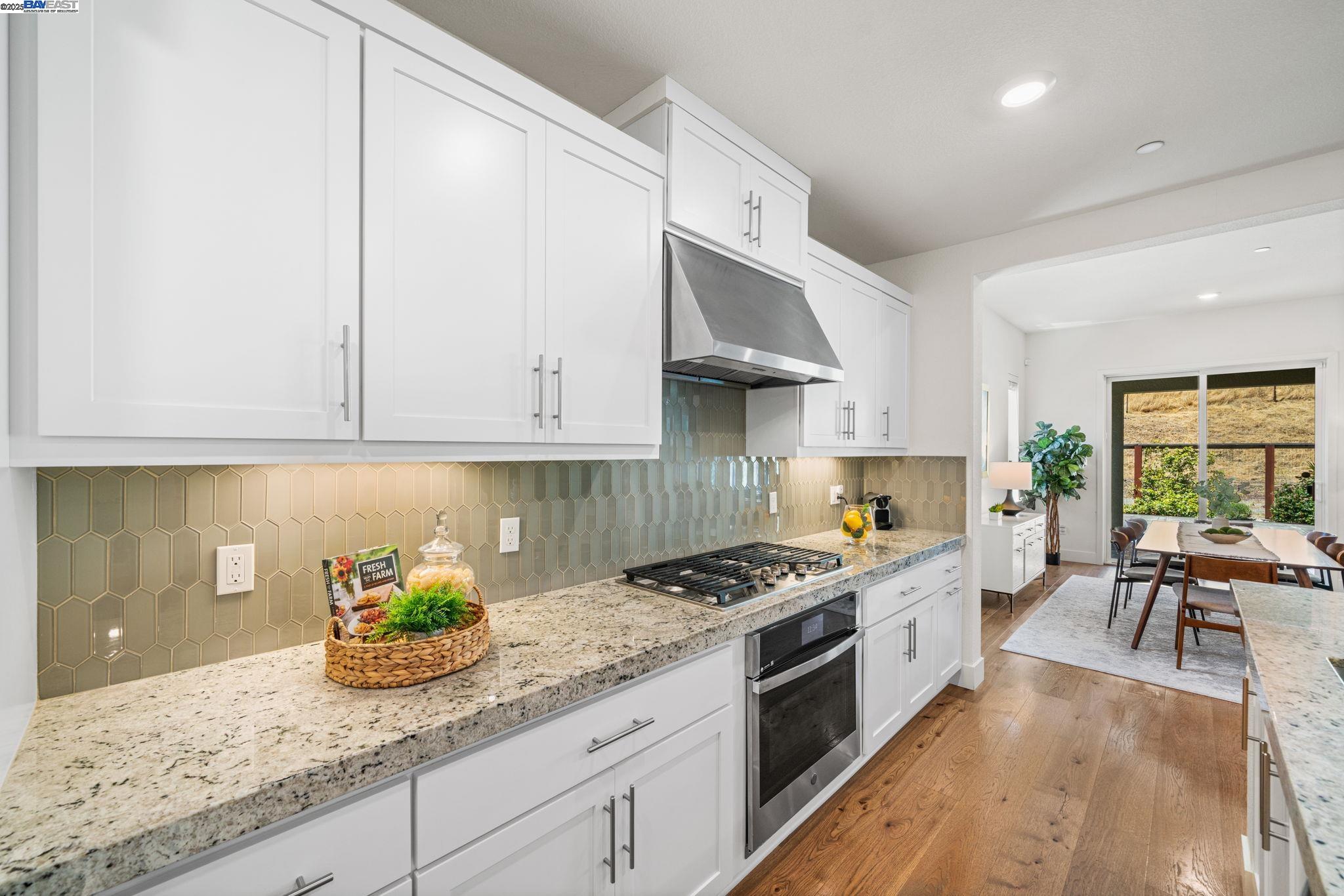 Detail Gallery Image 11 of 54 For 2552 Veneto Ct, San Ramon,  CA 94583 - 4 Beds | 3 Baths