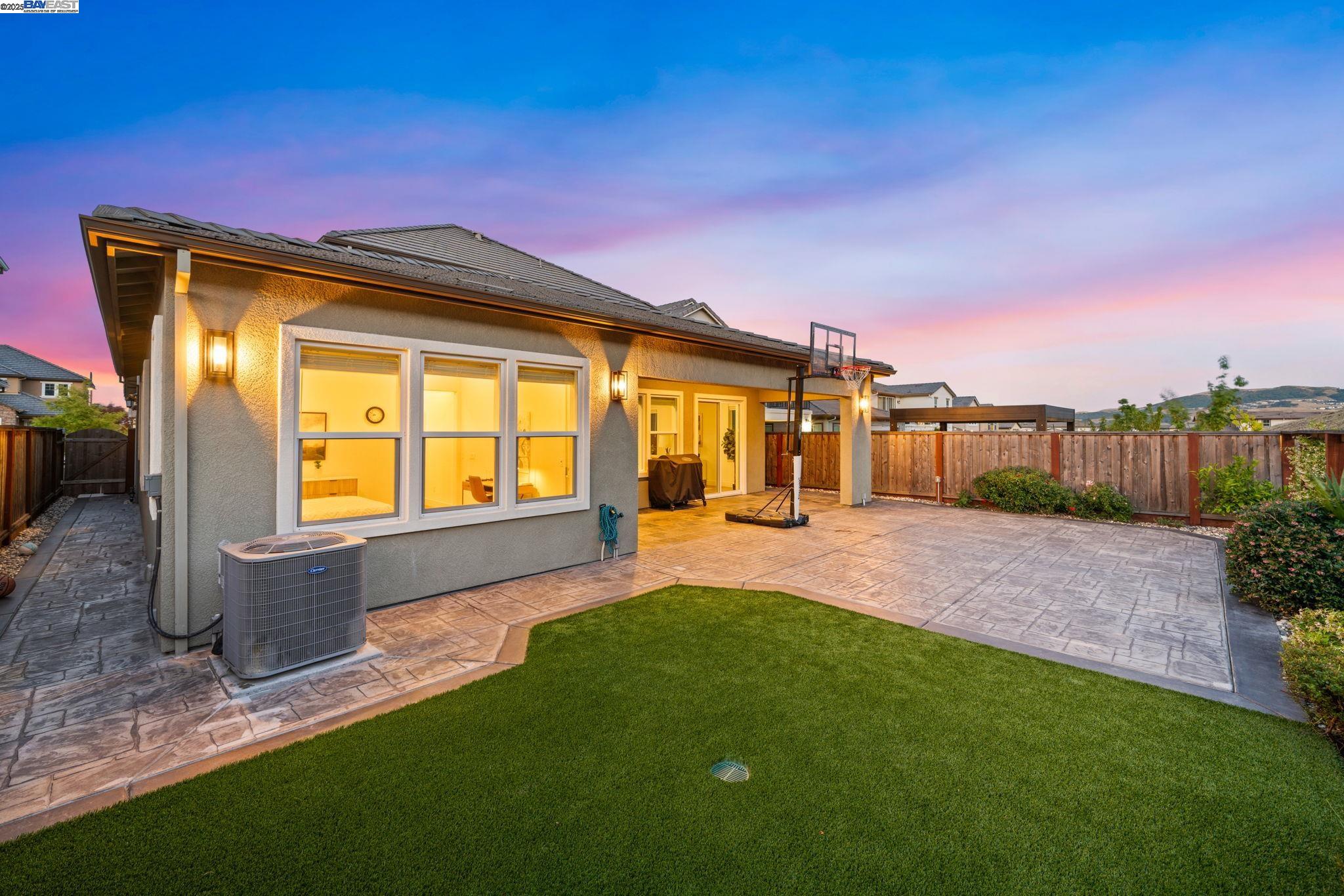 Detail Gallery Image 39 of 54 For 2552 Veneto Ct, San Ramon,  CA 94583 - 4 Beds | 3 Baths