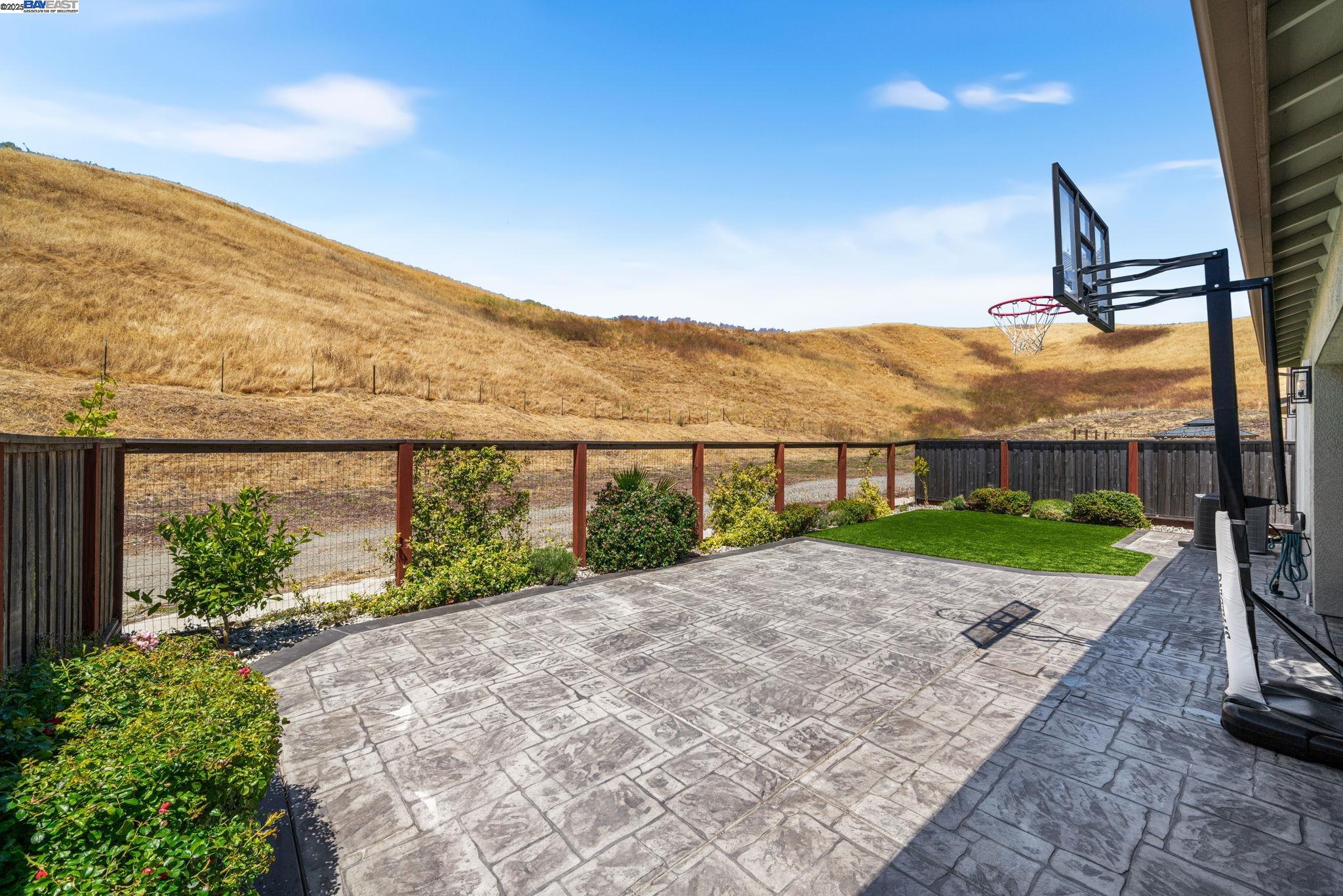 Detail Gallery Image 40 of 54 For 2552 Veneto Ct, San Ramon,  CA 94583 - 4 Beds | 3 Baths