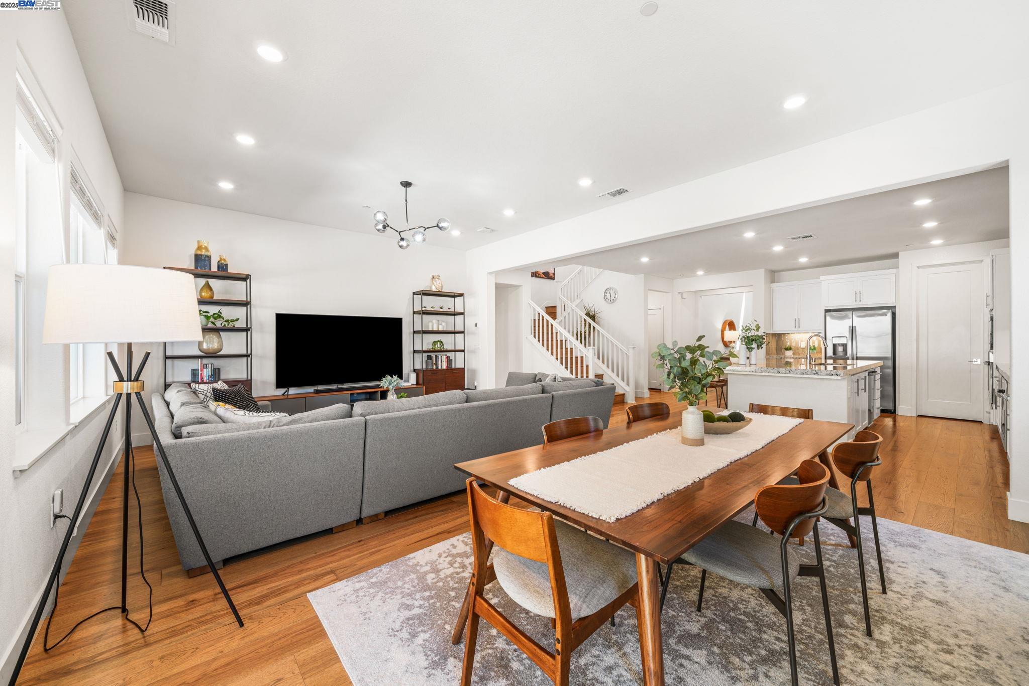 Detail Gallery Image 5 of 54 For 2552 Veneto Ct, San Ramon,  CA 94583 - 4 Beds | 3 Baths