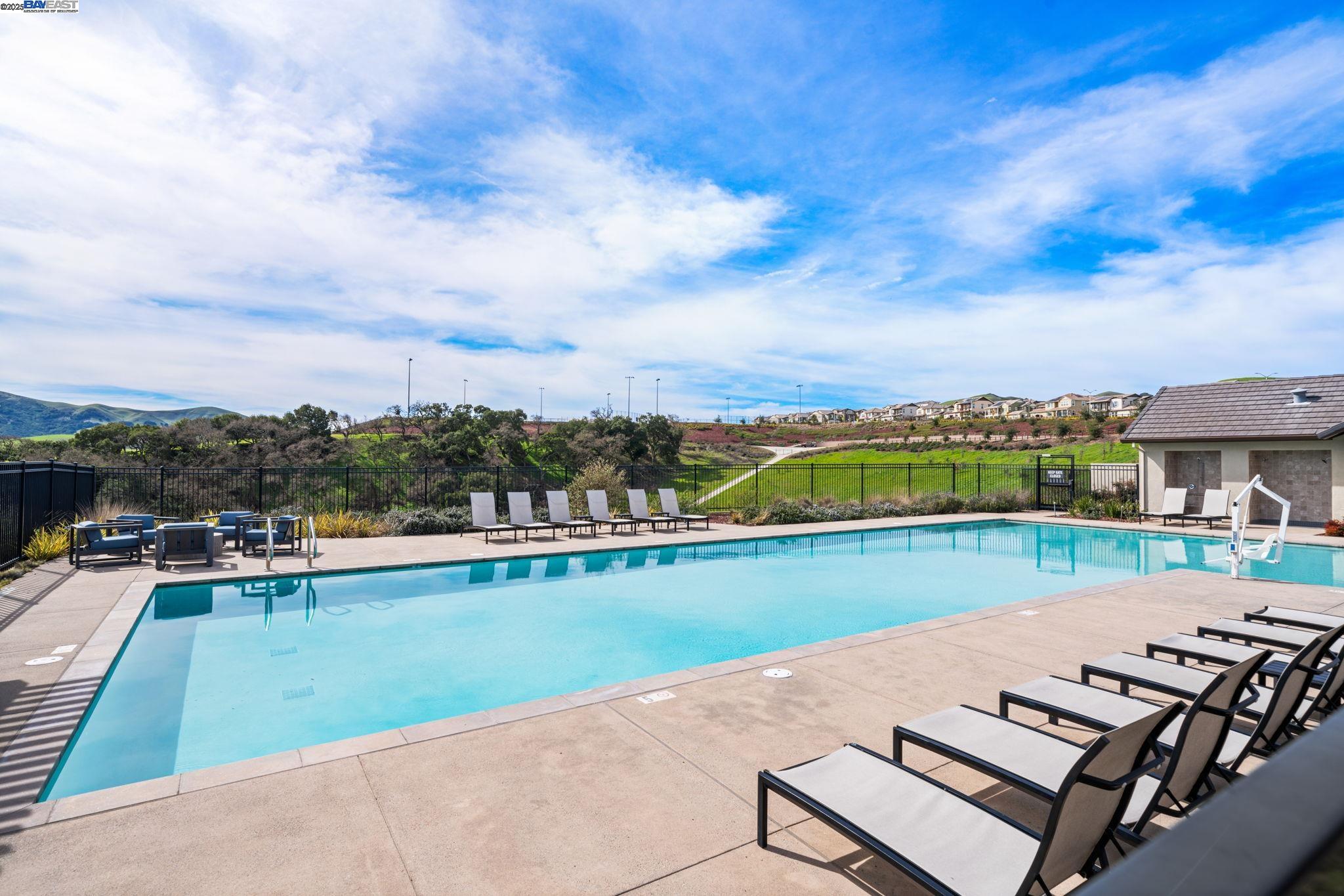 Detail Gallery Image 45 of 54 For 2552 Veneto Ct, San Ramon,  CA 94583 - 4 Beds | 3 Baths