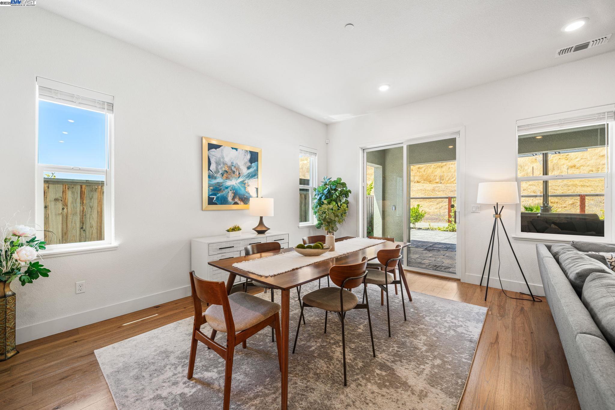 Detail Gallery Image 8 of 54 For 2552 Veneto Ct, San Ramon,  CA 94583 - 4 Beds | 3 Baths