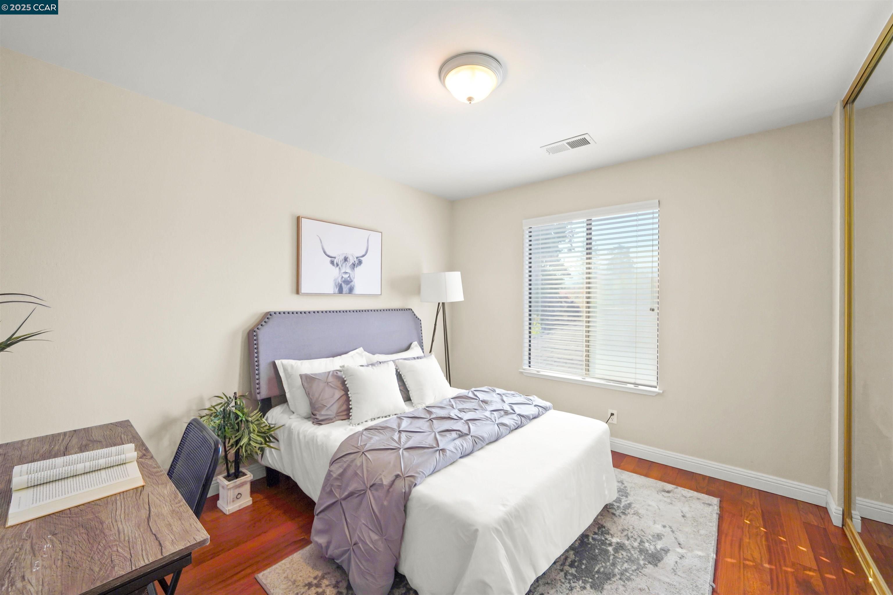 Detail Gallery Image 17 of 35 For 115 Hobart Ave #E,  San Mateo,  CA 94402 - 2 Beds | 2 Baths