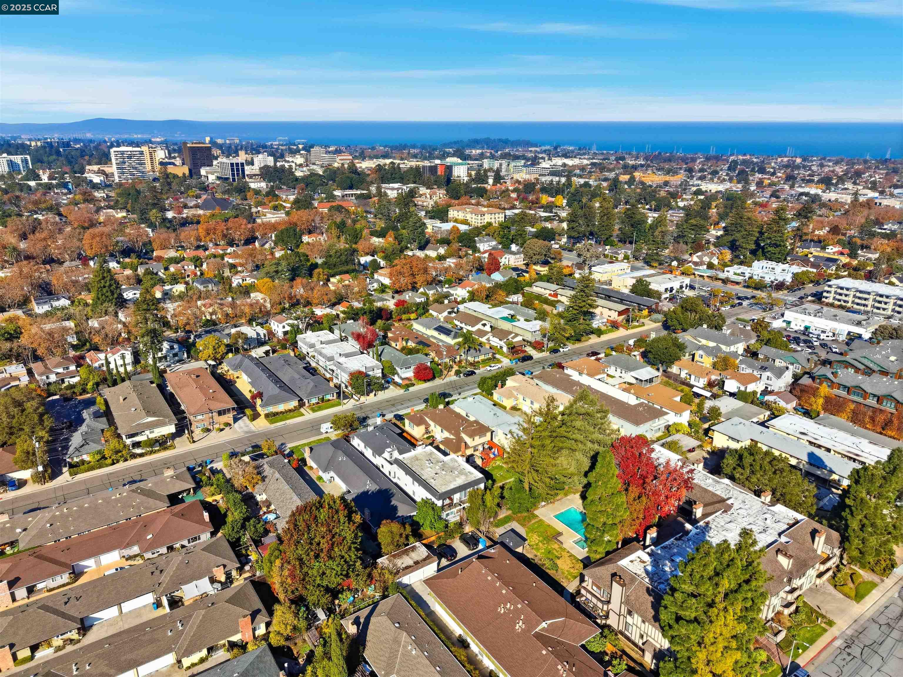 Detail Gallery Image 30 of 35 For 115 Hobart Ave #E,  San Mateo,  CA 94402 - 2 Beds | 2 Baths