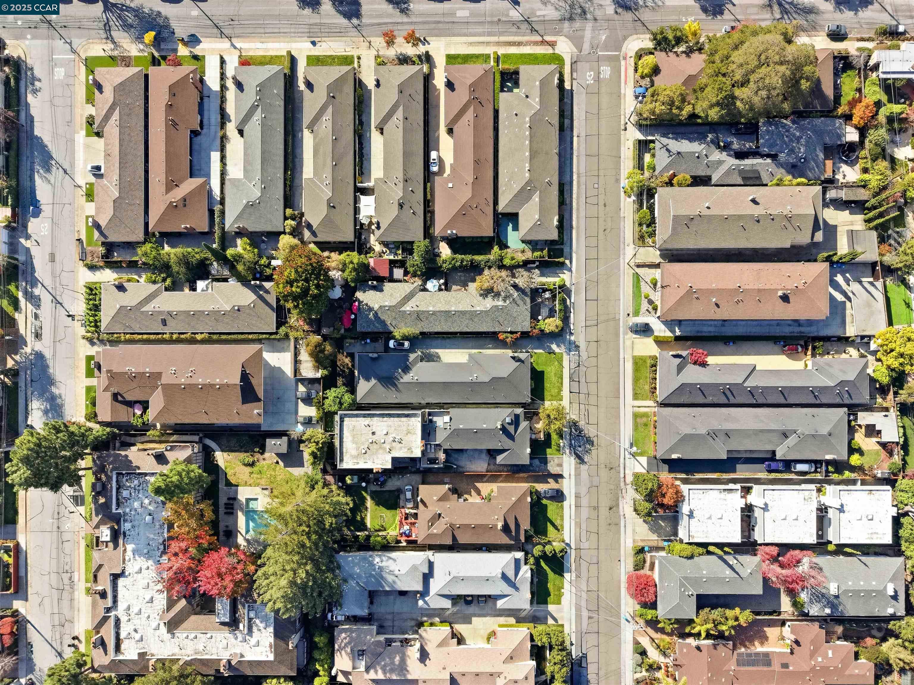 Detail Gallery Image 33 of 35 For 115 Hobart Ave #E,  San Mateo,  CA 94402 - 2 Beds | 2 Baths