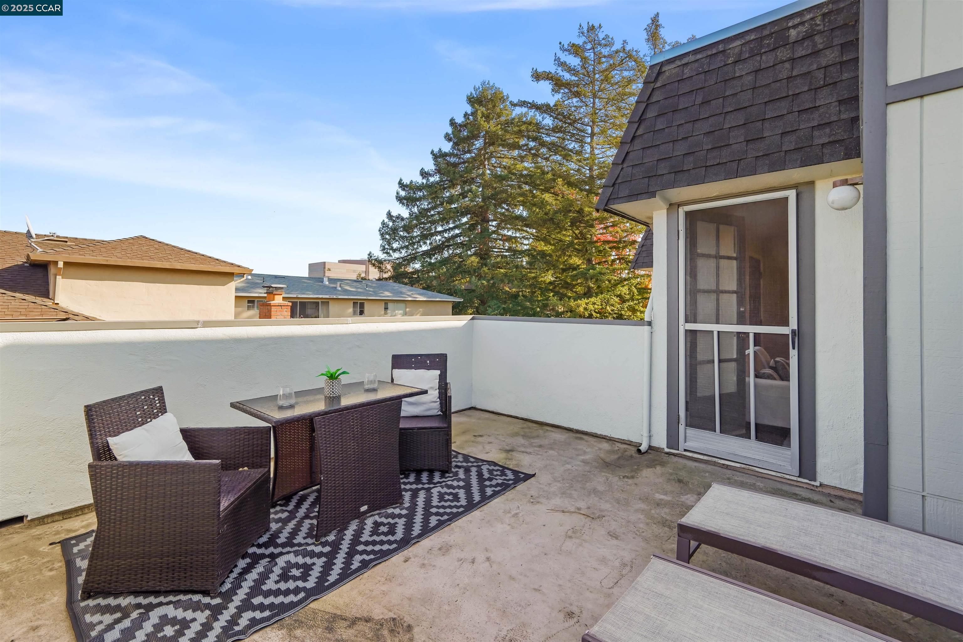 Detail Gallery Image 35 of 35 For 115 Hobart Ave #E,  San Mateo,  CA 94402 - 2 Beds | 2 Baths