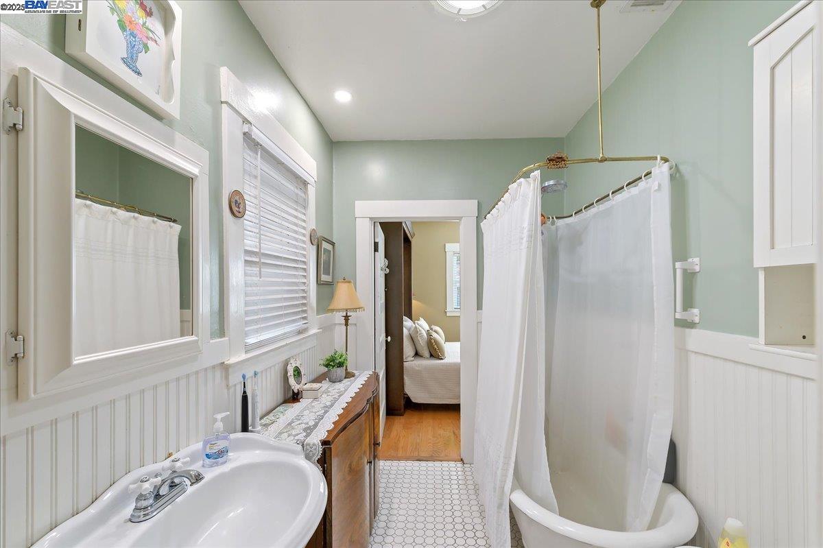 Detail Gallery Image 21 of 34 For 905 S Livermore Ave, Livermore,  CA 94550 - 2 Beds | 1 Baths