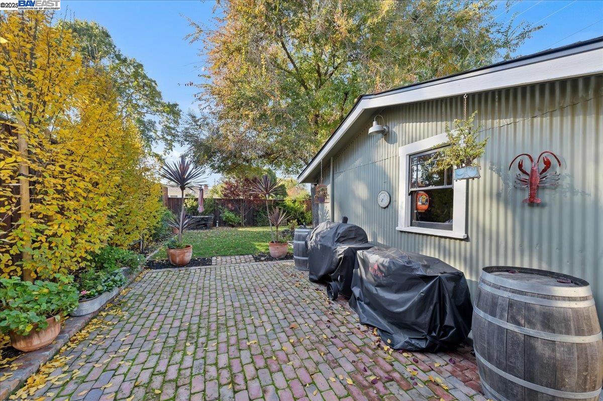 Detail Gallery Image 27 of 34 For 905 S Livermore Ave, Livermore,  CA 94550 - 2 Beds | 1 Baths