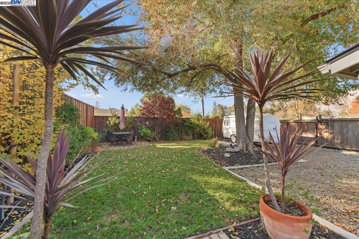 Detail Gallery Image 28 of 34 For 905 S Livermore Ave, Livermore,  CA 94550 - 2 Beds | 1 Baths