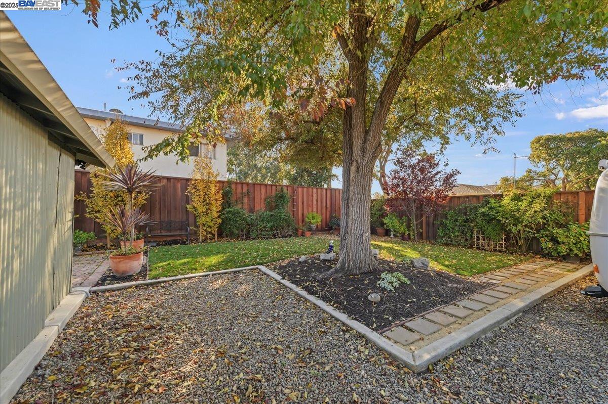 Detail Gallery Image 29 of 34 For 905 S Livermore Ave, Livermore,  CA 94550 - 2 Beds | 1 Baths