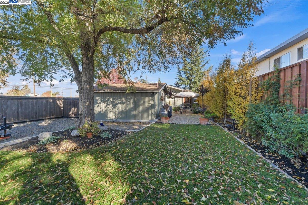 Detail Gallery Image 31 of 34 For 905 S Livermore Ave, Livermore,  CA 94550 - 2 Beds | 1 Baths