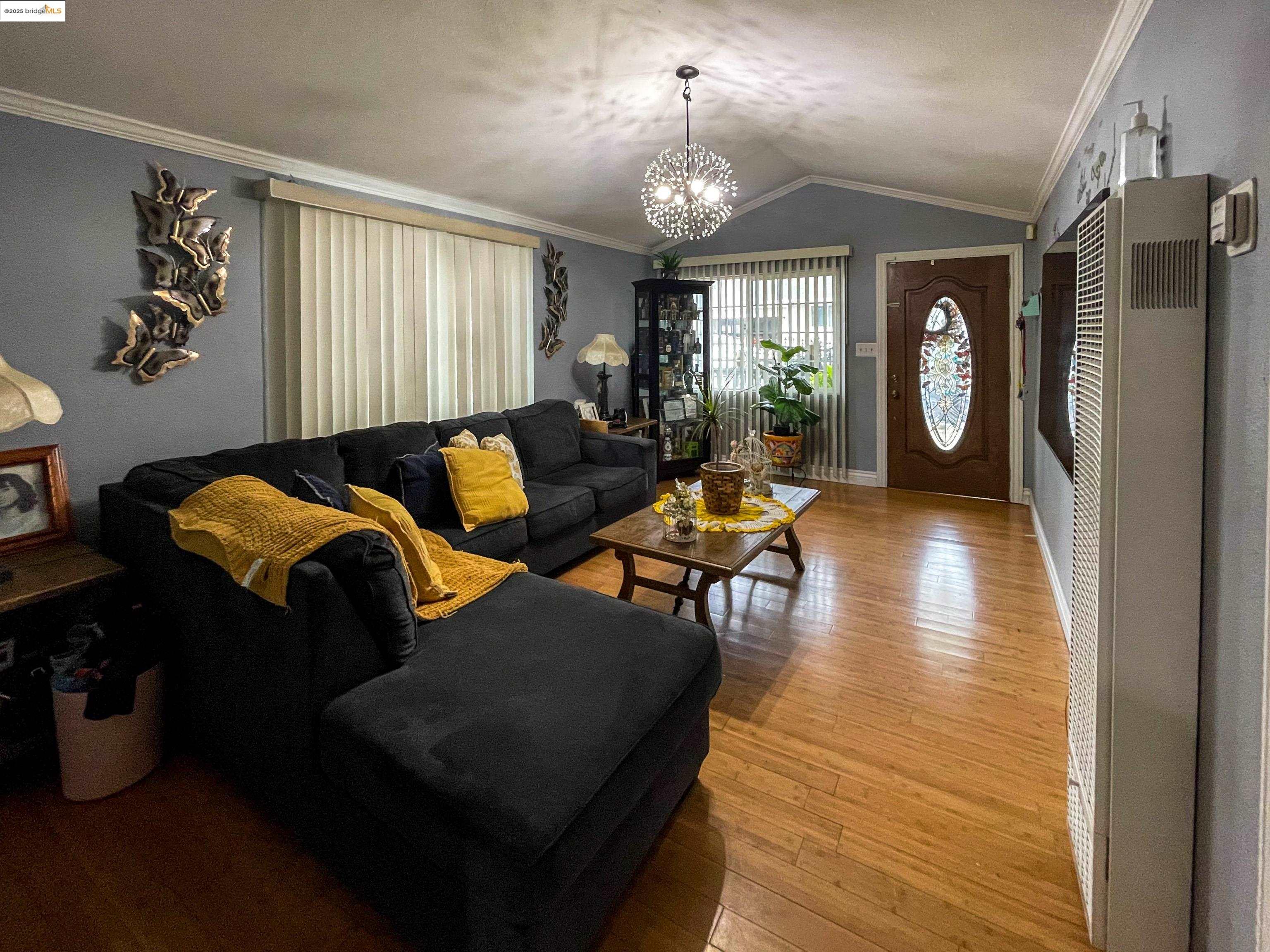 Detail Gallery Image 13 of 34 For 27777 E 12th St, Hayward,  CA 94544 - 3 Beds | 2 Baths