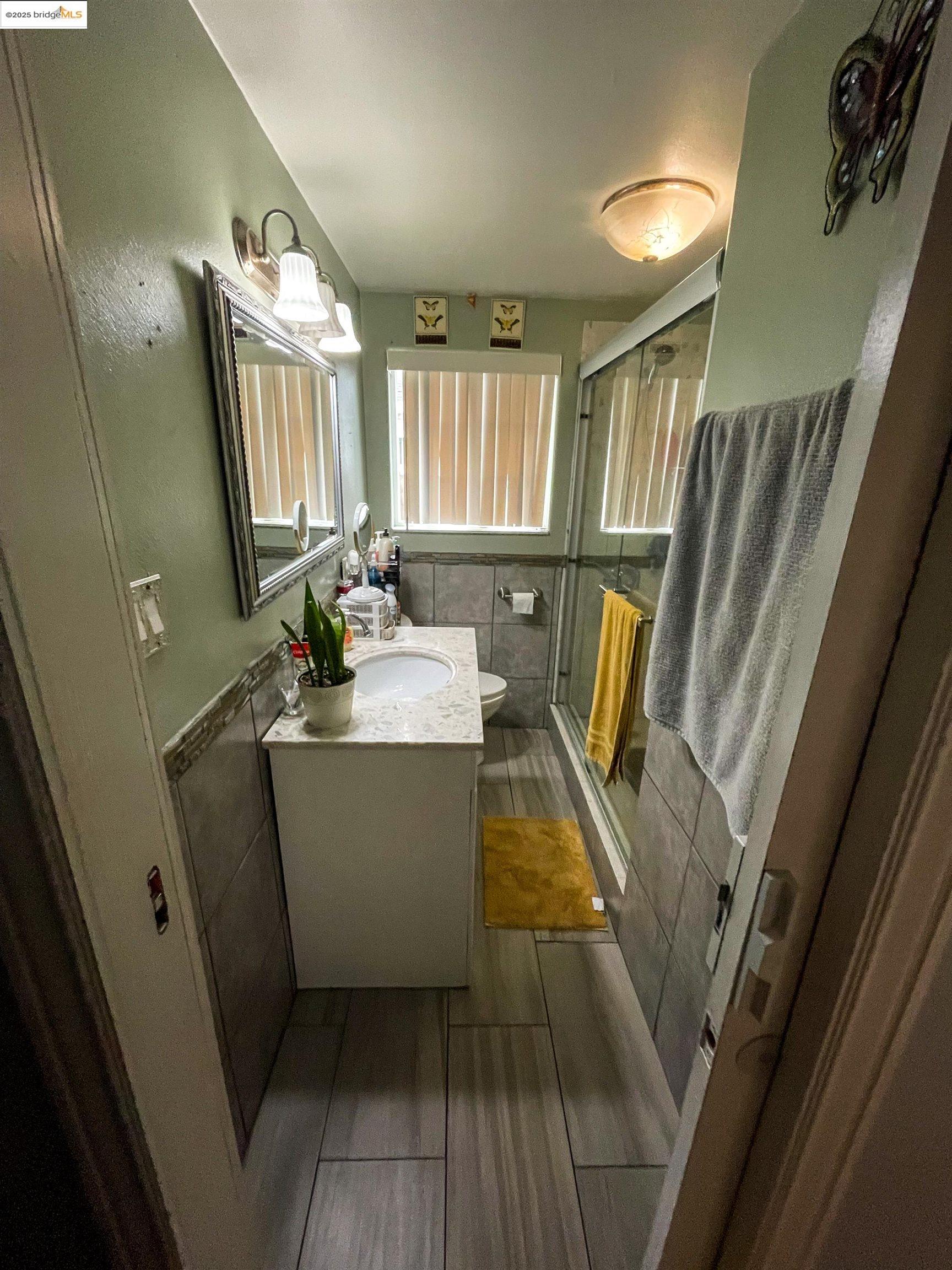 Detail Gallery Image 22 of 34 For 27777 E 12th St, Hayward,  CA 94544 - 3 Beds | 2 Baths