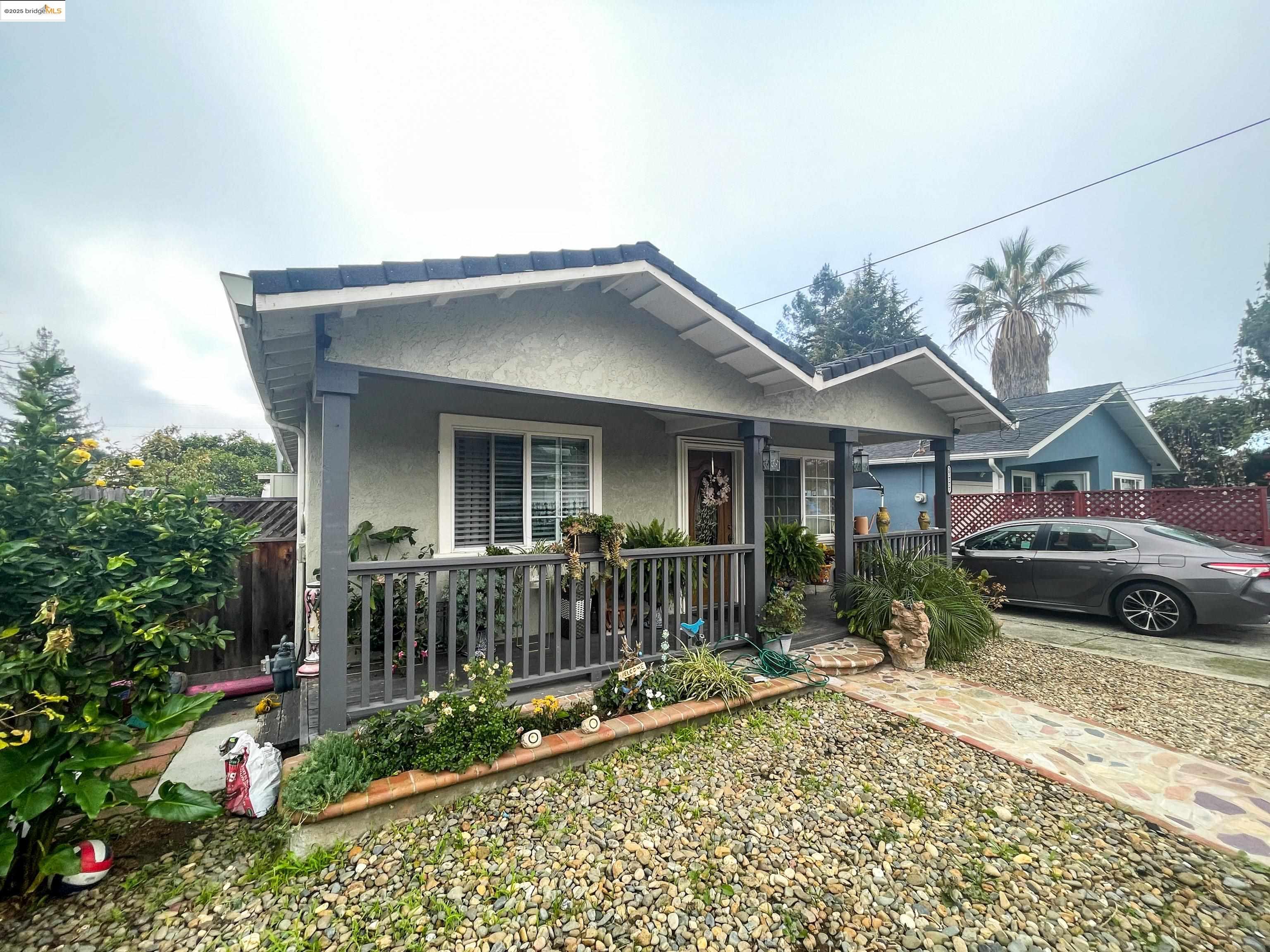 Detail Gallery Image 5 of 34 For 27777 E 12th St, Hayward,  CA 94544 - 3 Beds | 2 Baths